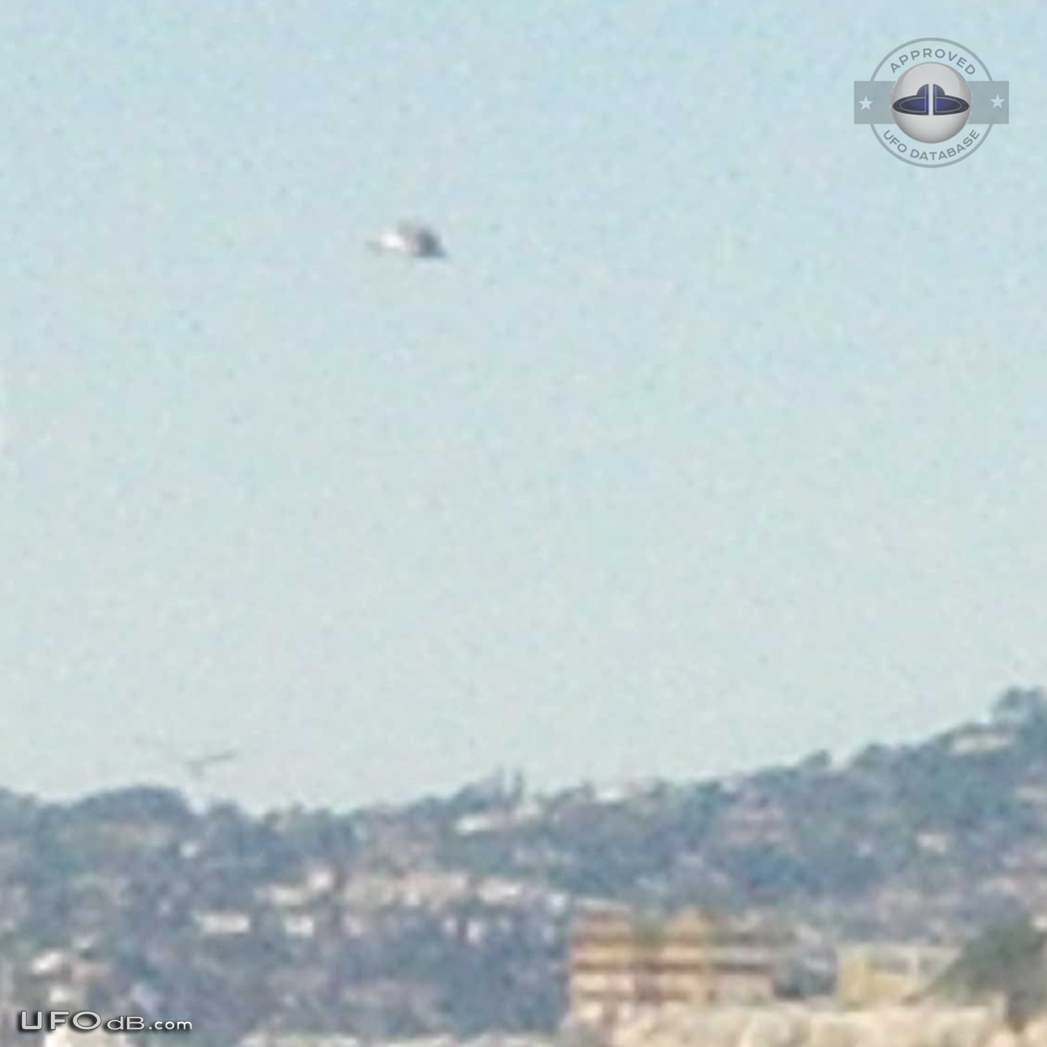 UFO picture get UFO near Alcatraz island - San Fransisco 2011 UFO Picture #431-2