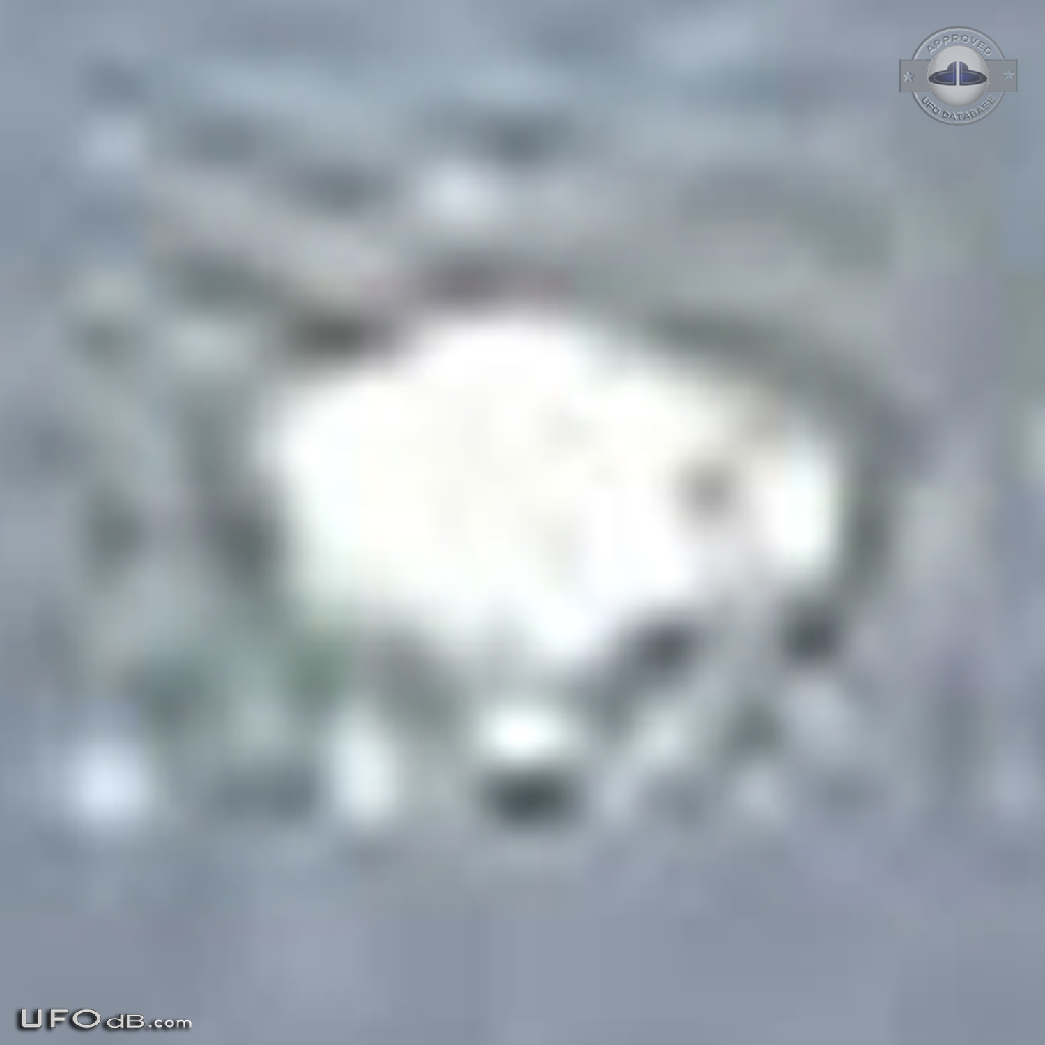 Very bright UFO caught on picture in Hayward Wisconsin USA - 2010 UFO Picture #432-5