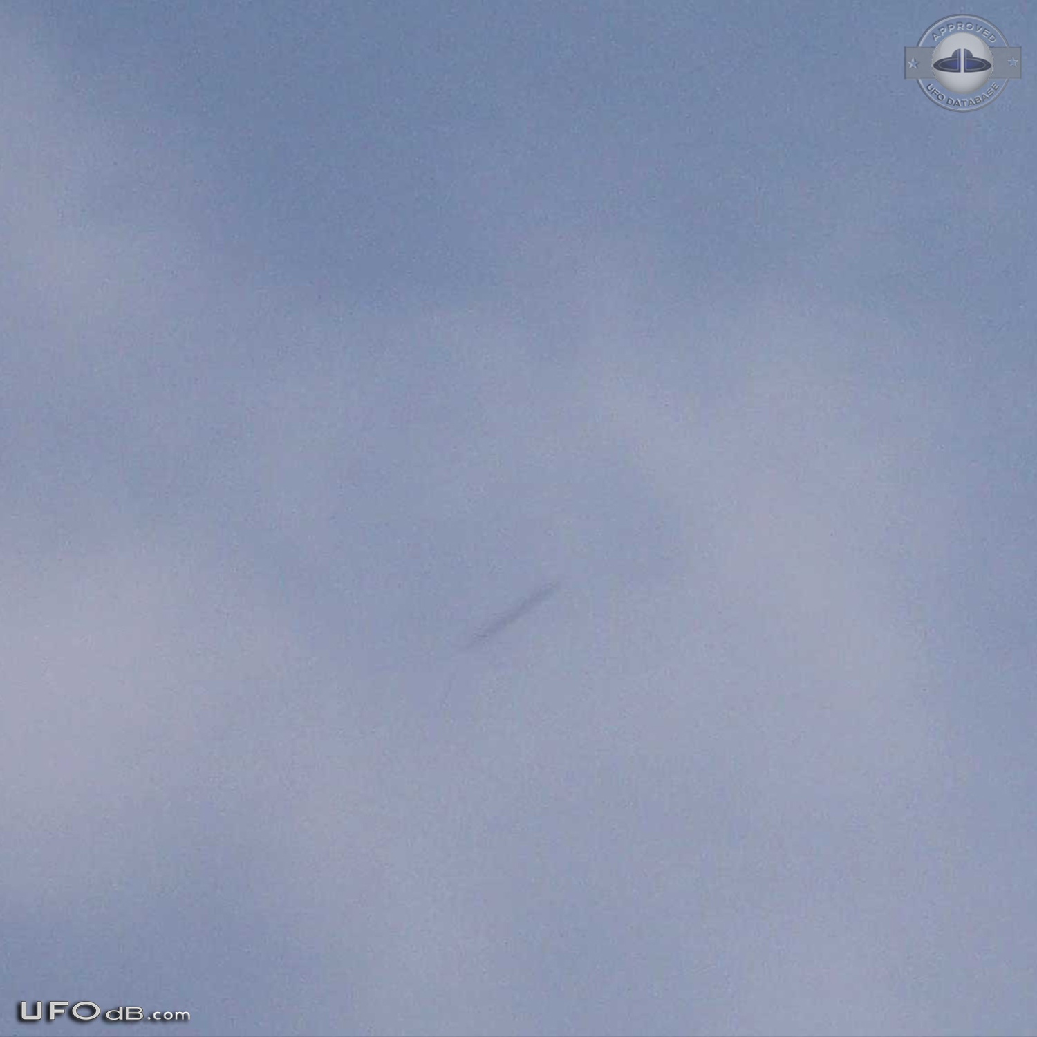 Many UFO sightings in Lebanon vilage got citizens to open their minds  UFO Picture #438-4