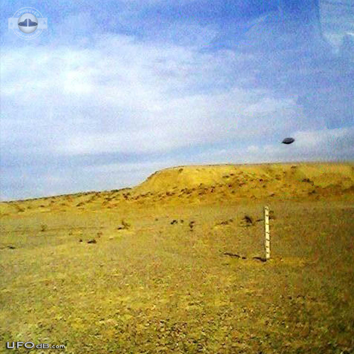 UFO in inner Mulei Mongolia, China caught on picture in November 2008 UFO Picture #439-2