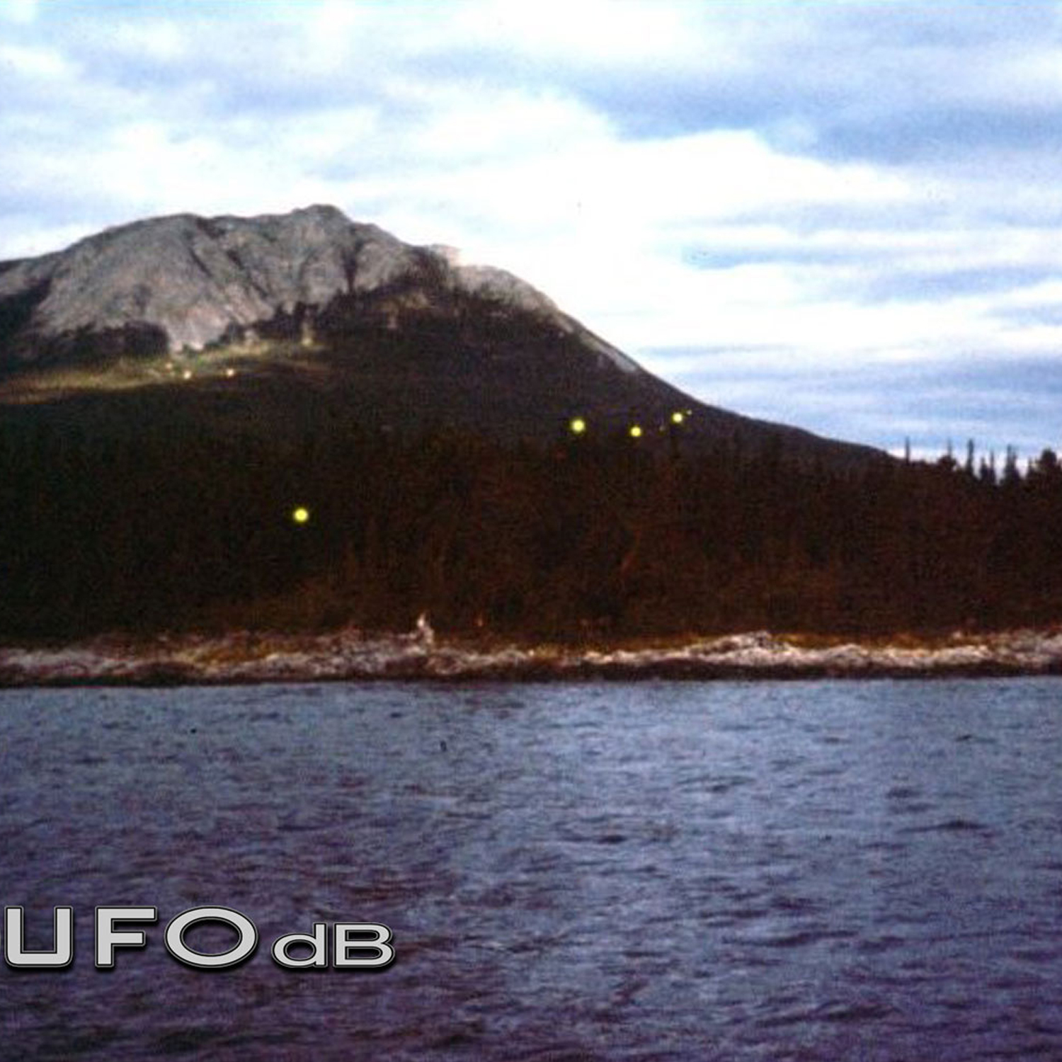 UFO over the Tagish lake in the Yukon territory and British Columbia UFO Picture #44-2