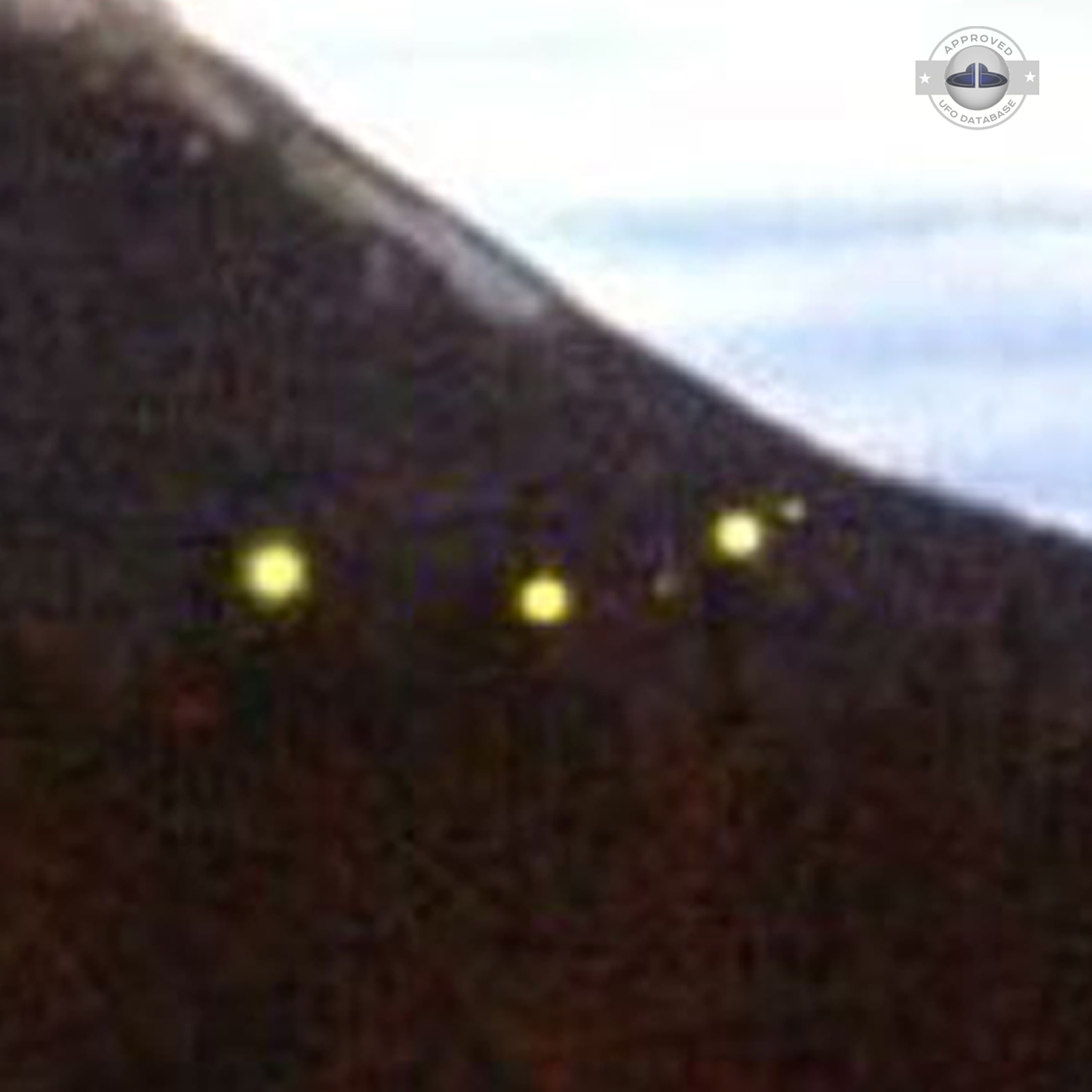 UFO over the Tagish lake in the Yukon territory and British Columbia UFO Picture #44-6