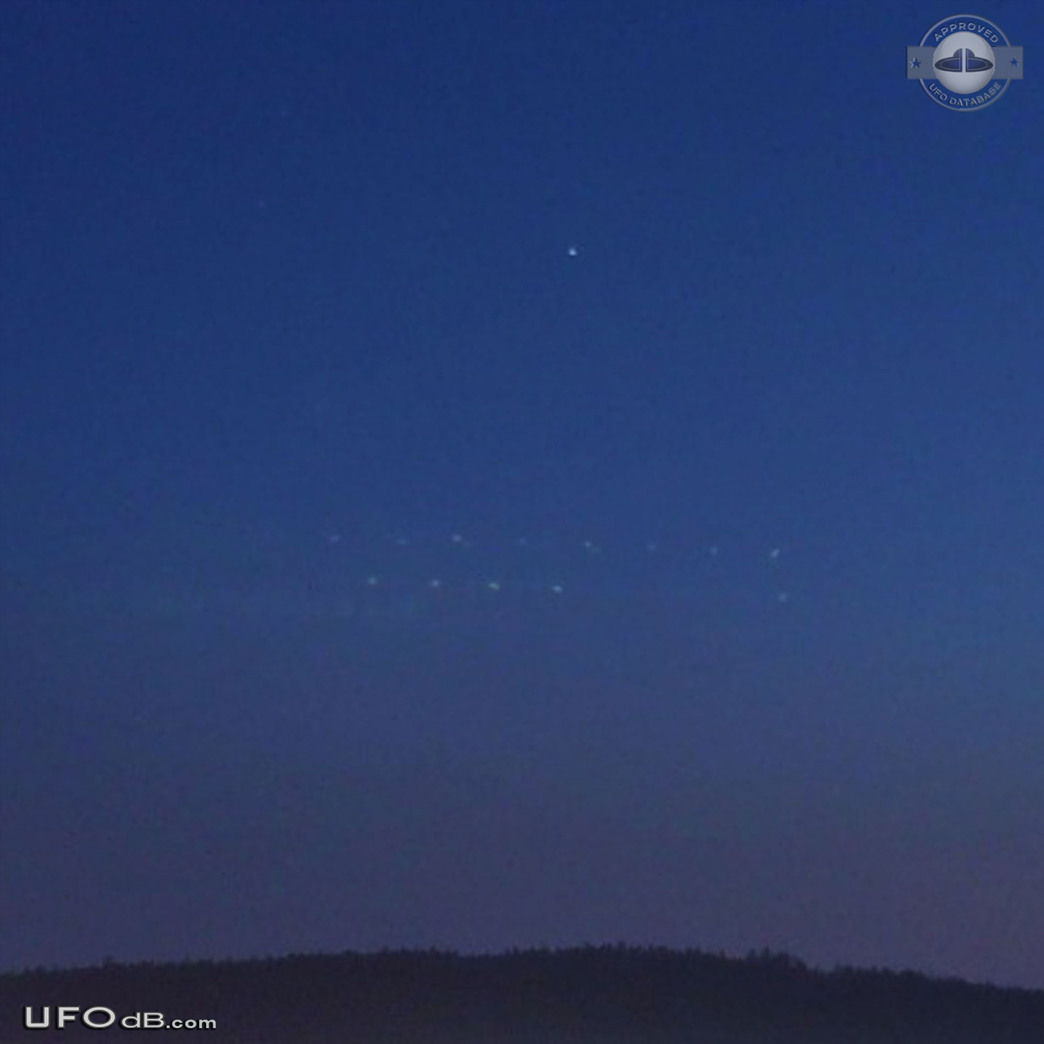Exposure Photo capture large formation of UFOs in Czech Republic 2009 UFO Picture #444-1