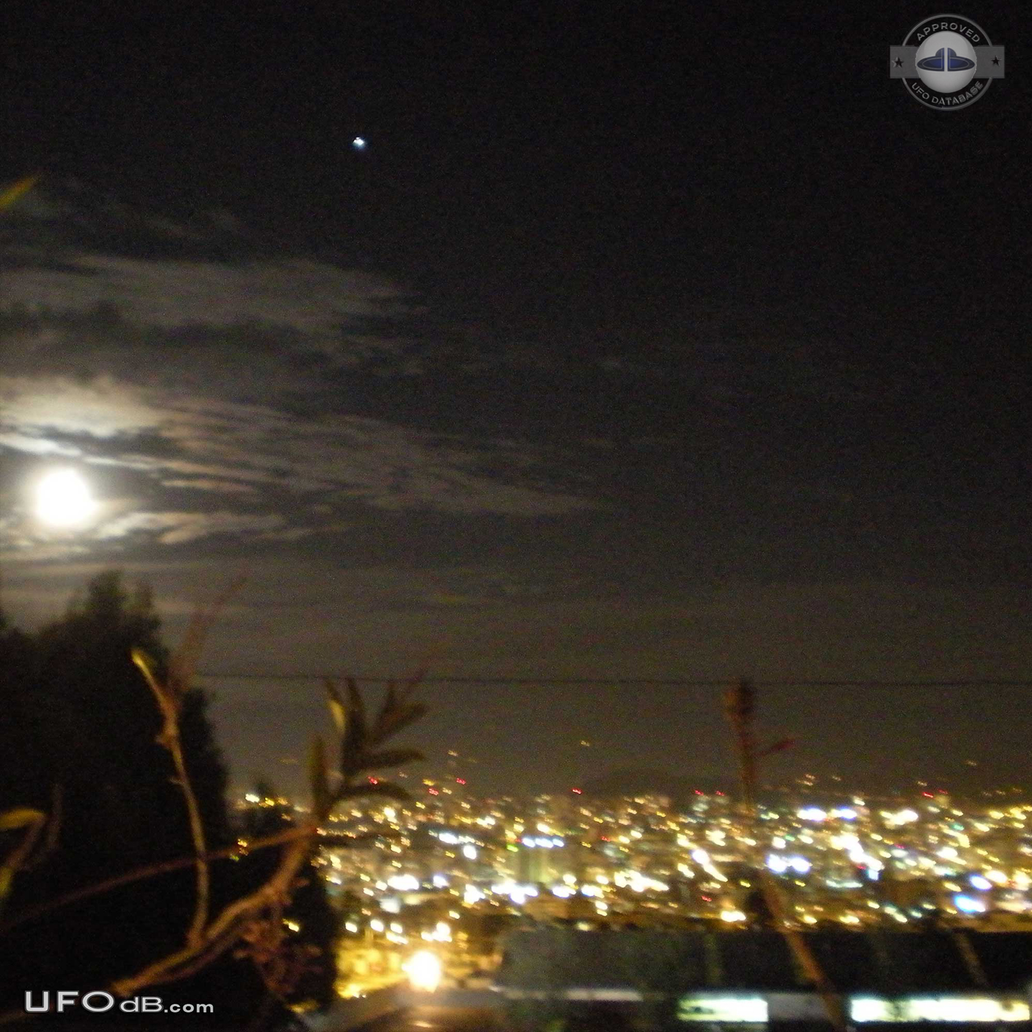 Moon picture reveals bright UFO in the night sky in Ecuador in 2009 UFO Picture #446-1