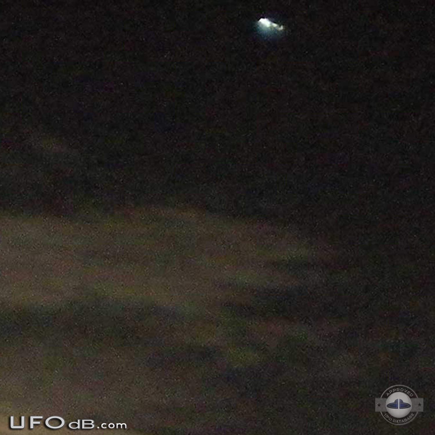 Moon picture reveals bright UFO in the night sky in Ecuador in 2009 UFO Picture #446-6