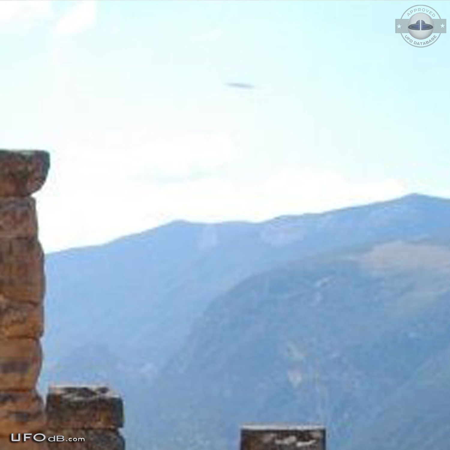 UFO picture showing saucer near Delphi Greece caught in June 3 2012 UFO Picture #449-3