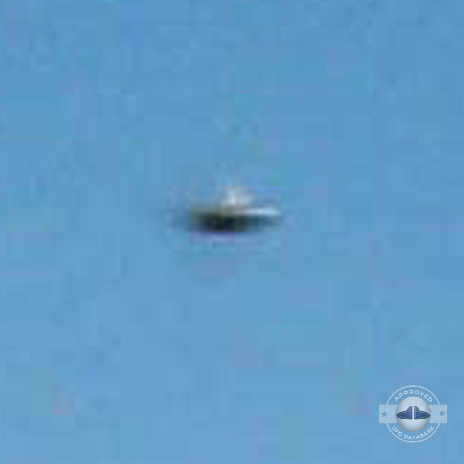 UFO picture showing UFO flying near railroad crossing UFO Picture #47-7