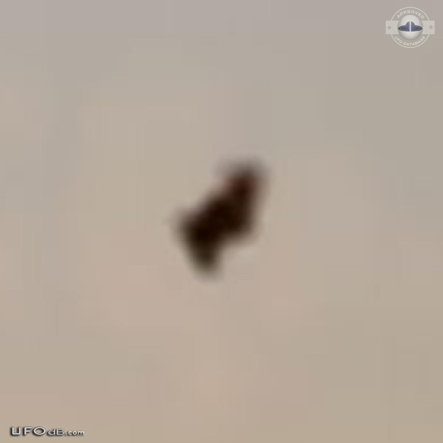 Bright metallic UFO caught on picture over Nasice, Croatia in May 2008 UFO Picture #471-4