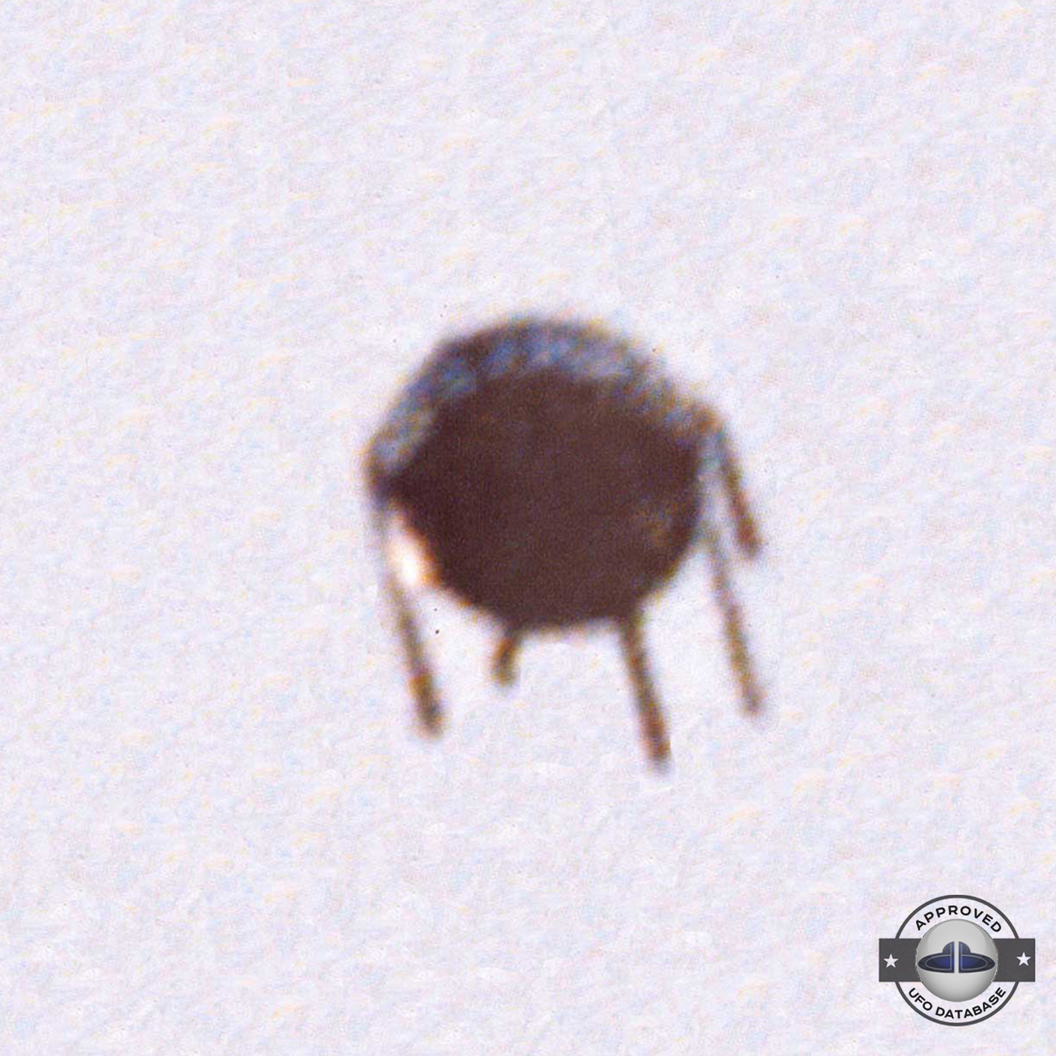 Strange UFO similar to Sputnik satellite seen in Alfena Portugal 1990 UFO Picture #472-2