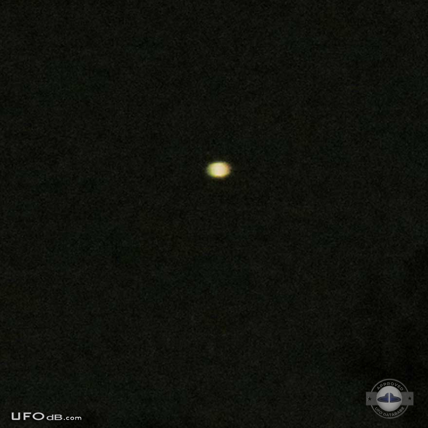 UFO sightings seen by neighbors and Local Police in Texas USA 2012 UFO Picture #479-2