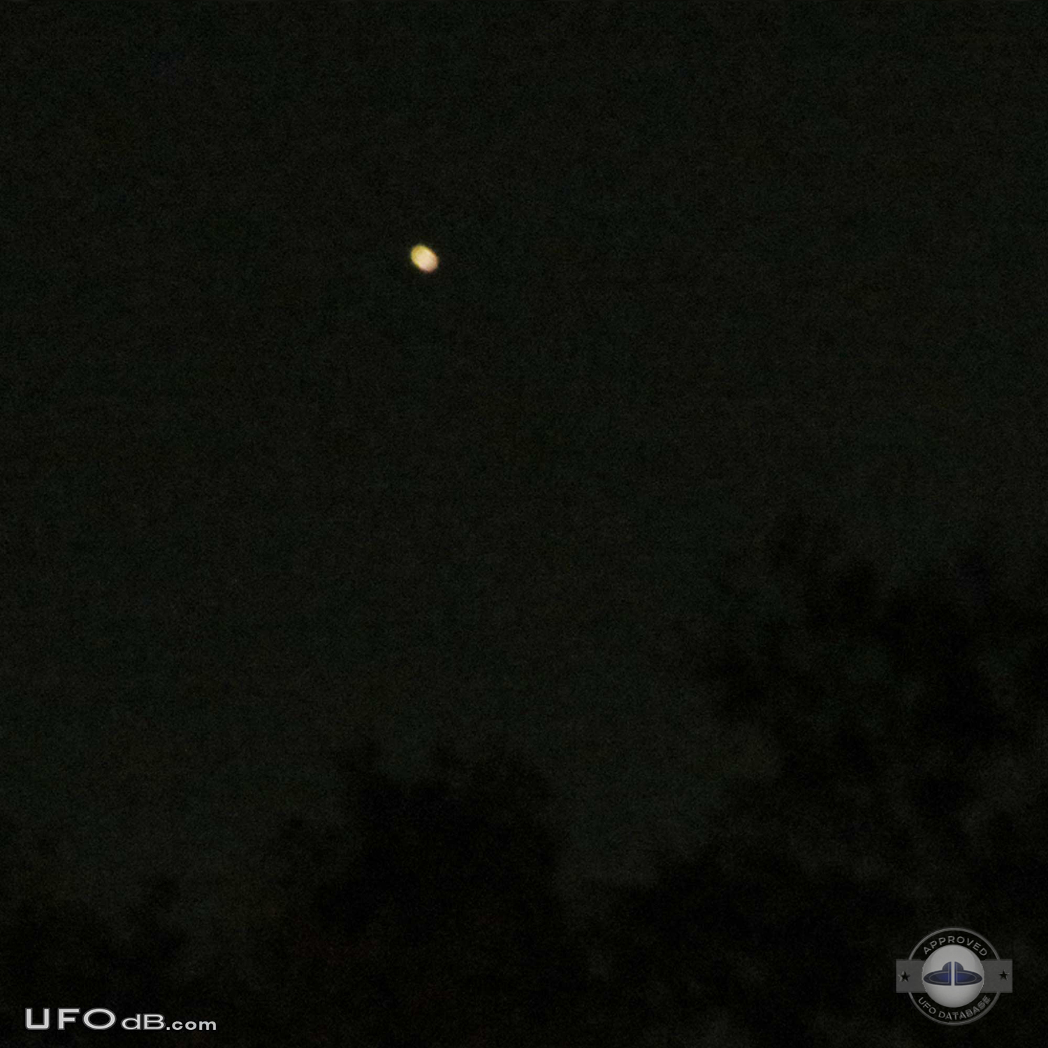 UFO sightings seen by neighbors and Local Police in Texas USA 2012 UFO Picture #479-4