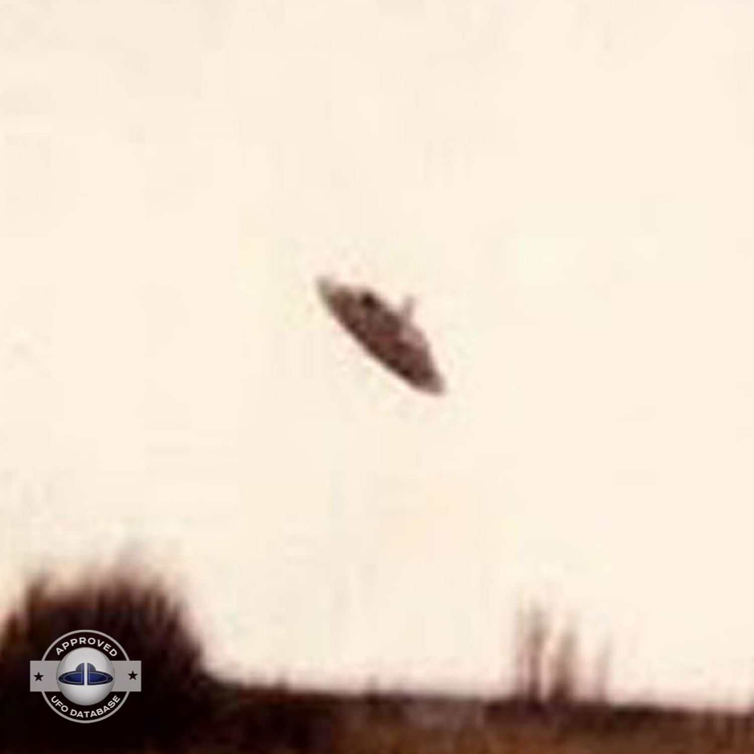 Famous UFO Picture because of the angle permitting the top view UFO Picture #48-3