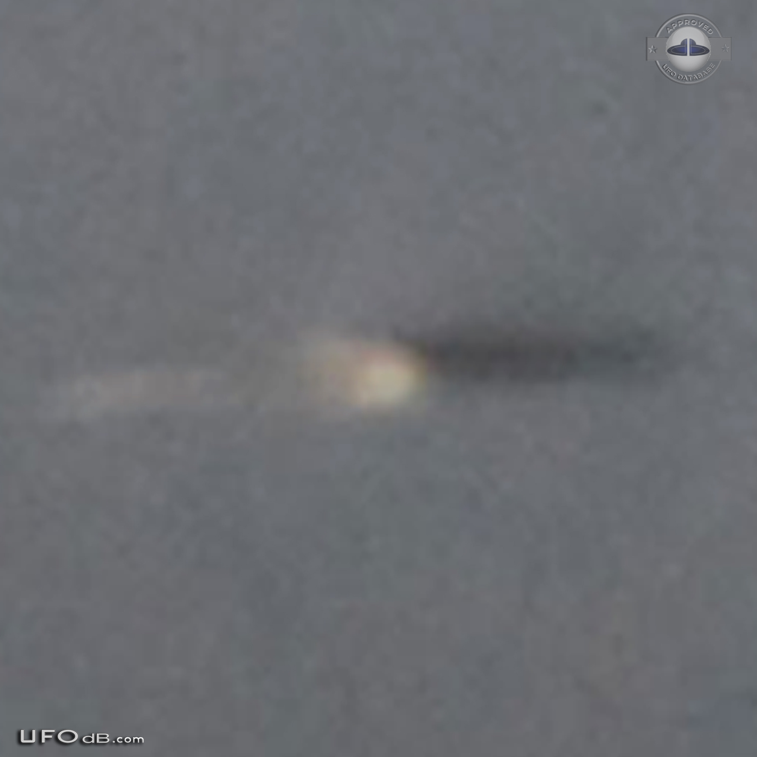 Cattle farm picture reveals passing saucer UFO in Portugesa, Venezuela UFO Picture #484-4