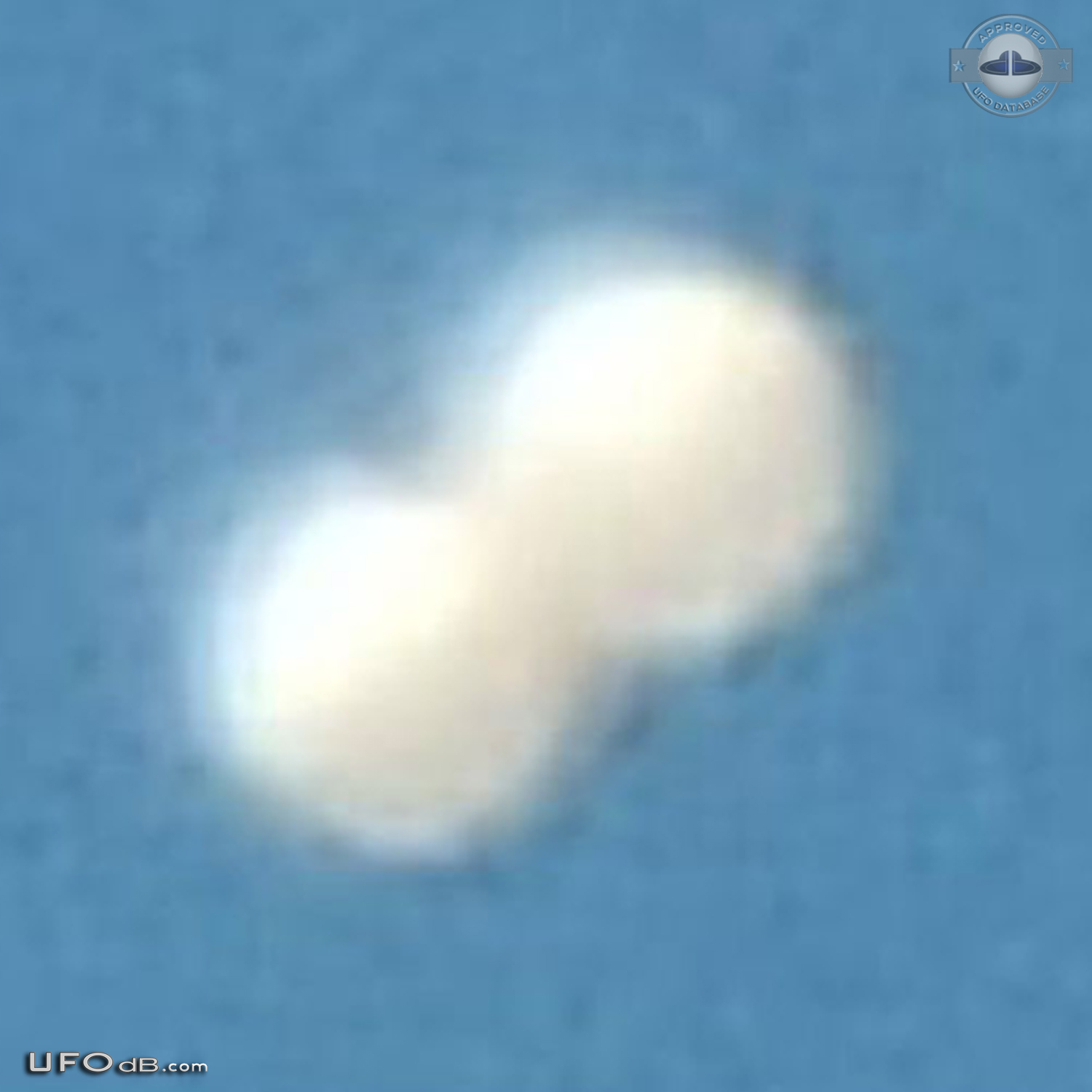 Twin sphere UFO caught on picture over Bradford west Yorkshire UK 2012 UFO Picture #486-3