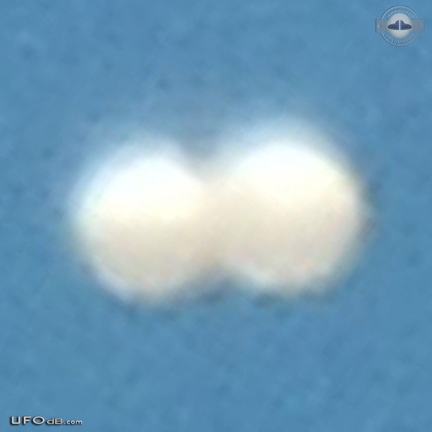 Twin sphere UFO caught on picture over Bradford west Yorkshire UK 2012 UFO Picture #486-4