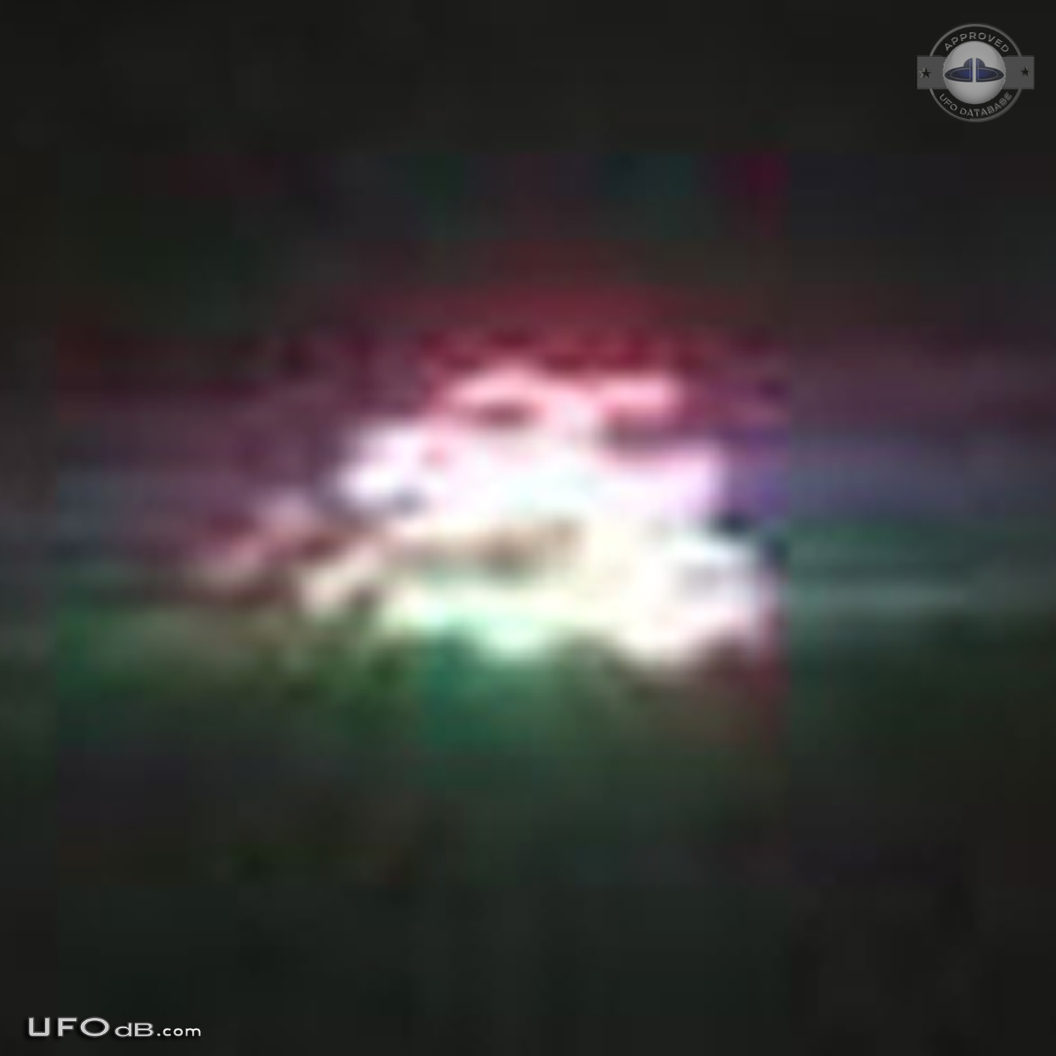 Mass UFO sightings of a Fleet of UFOs pass over Izumi Osaka Japan 2012 UFO Picture #488-4