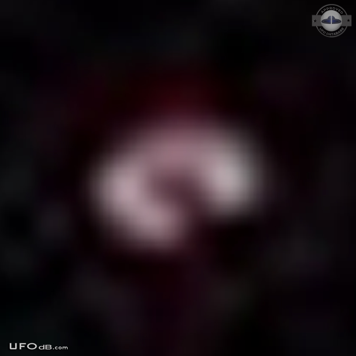 UFOs seen by several Marines over Camp Leatherneck, Afghanistan 2010 UFO Picture #490-5