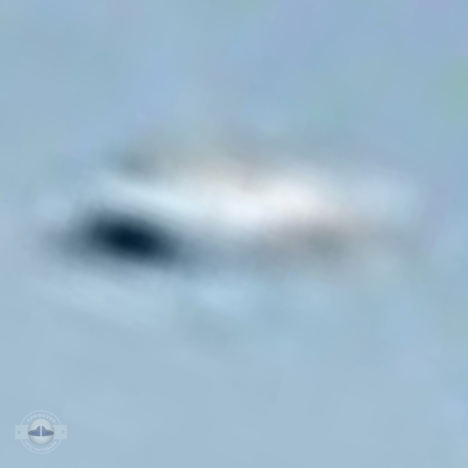 UFO Pictures 2009 - UFOdB.com - Nanjing Jiangsu in China UFO Picture #5-5