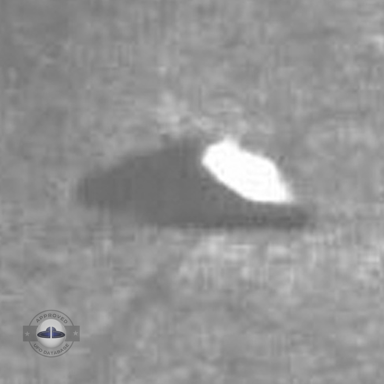 Dark grey UFO picture showing flying saucer near the city of Namur UFO Picture #50-3