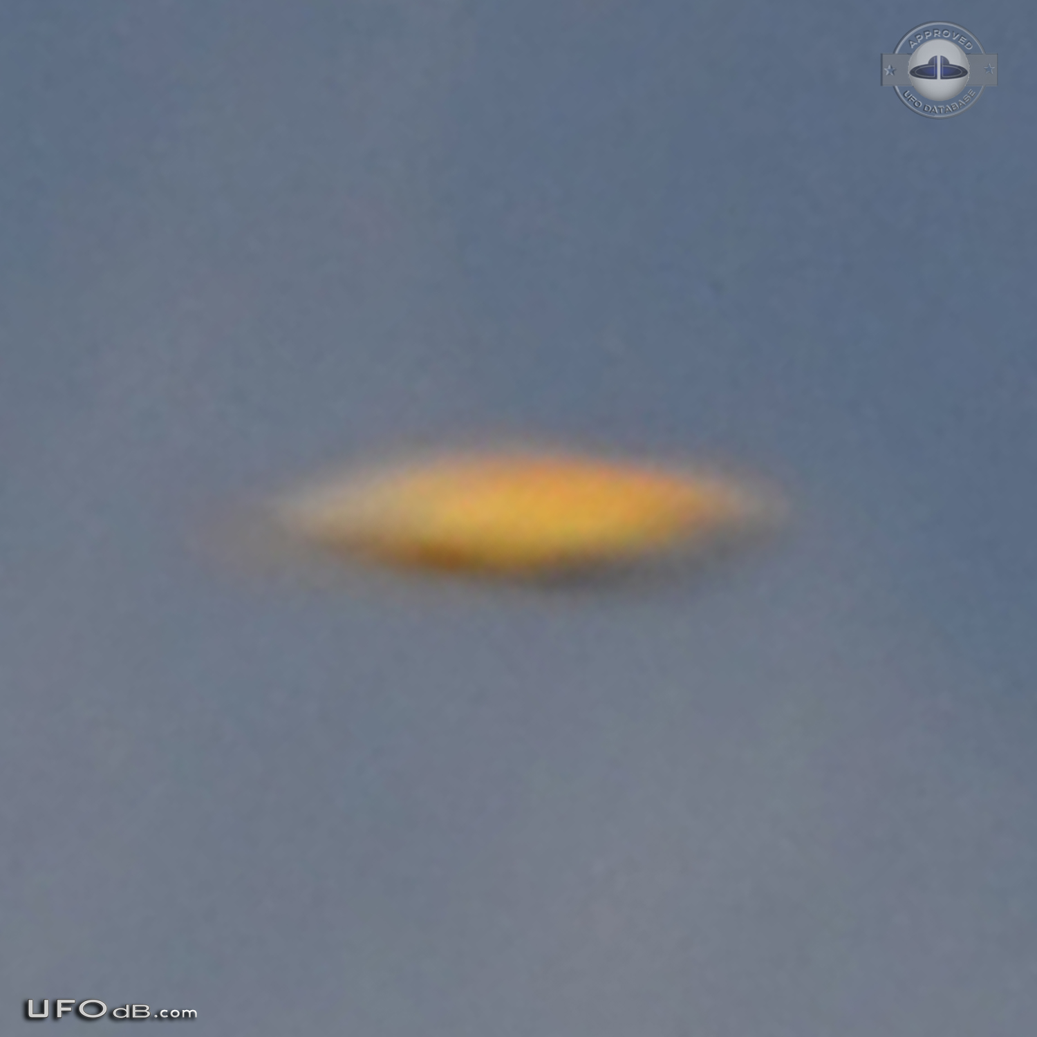 Orange Saucer UFO caught on picture over Chatsworth, California 2012 UFO Picture #507-4