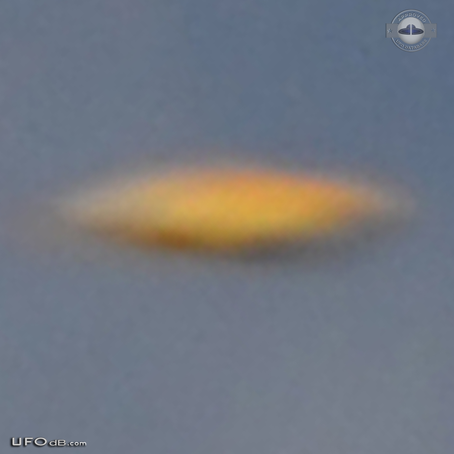 Orange Saucer UFO caught on picture over Chatsworth, California 2012 UFO Picture #507-5