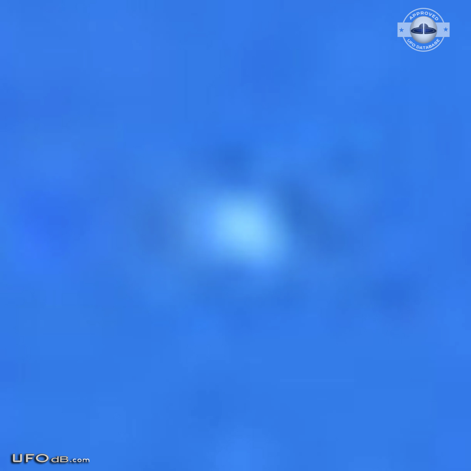 Circular Disk UFO over the Los Angeles State Historic Park CA USA 2012 UFO Picture #511-3