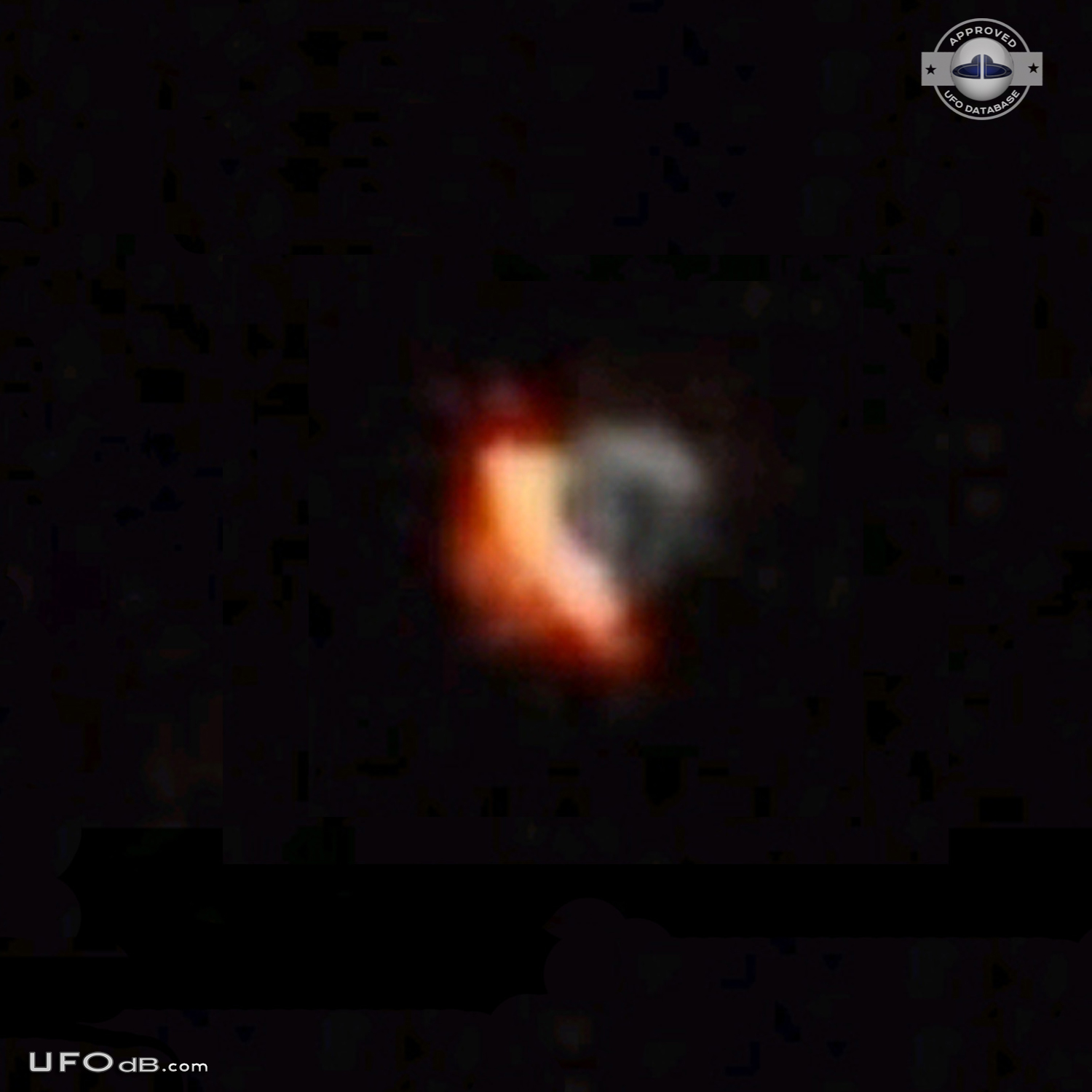 UFOs twinkling of many colors makes the News in Hecker Illinois 2012 UFO Picture #512-3