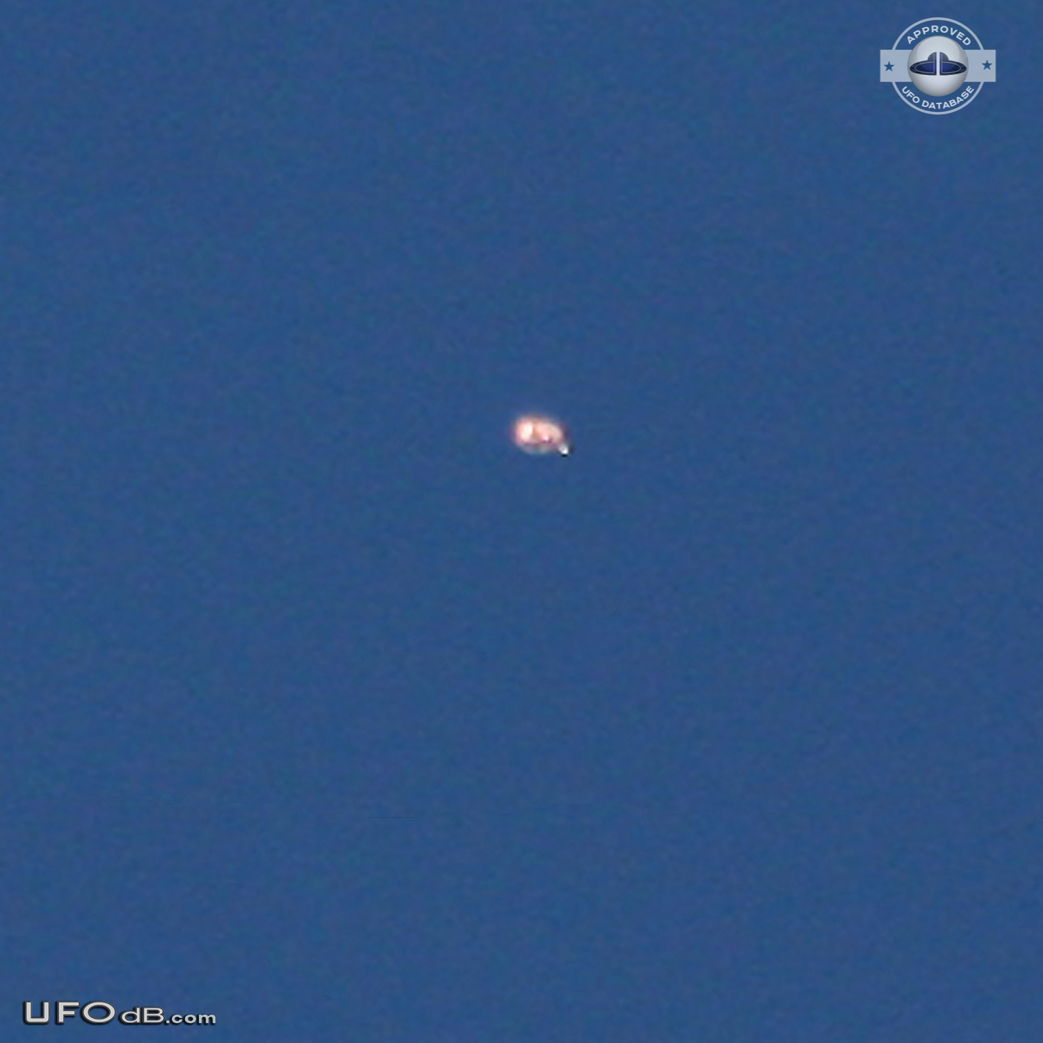 Very bright reflective UFO - Thousands Oaks California - pictures 2012 UFO Picture #516-1