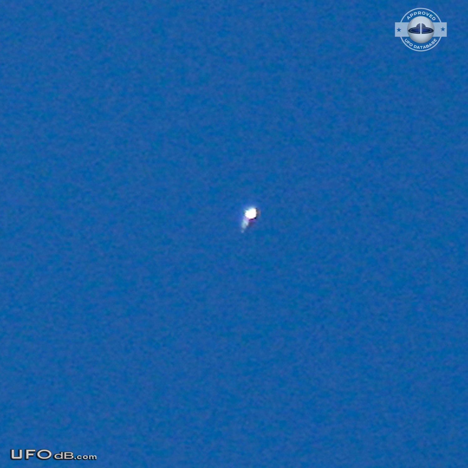 Very bright reflective UFO - Thousands Oaks California - pictures 2012 UFO Picture #516-2