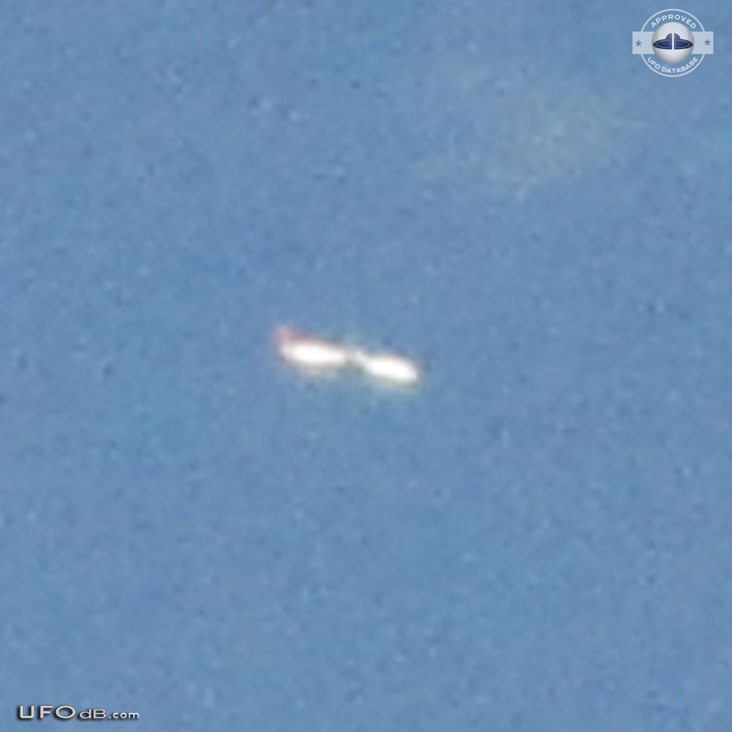 Woman and Son sees shinny square UFO in Sarasota Airport, Florida 2012 UFO Picture #520-4