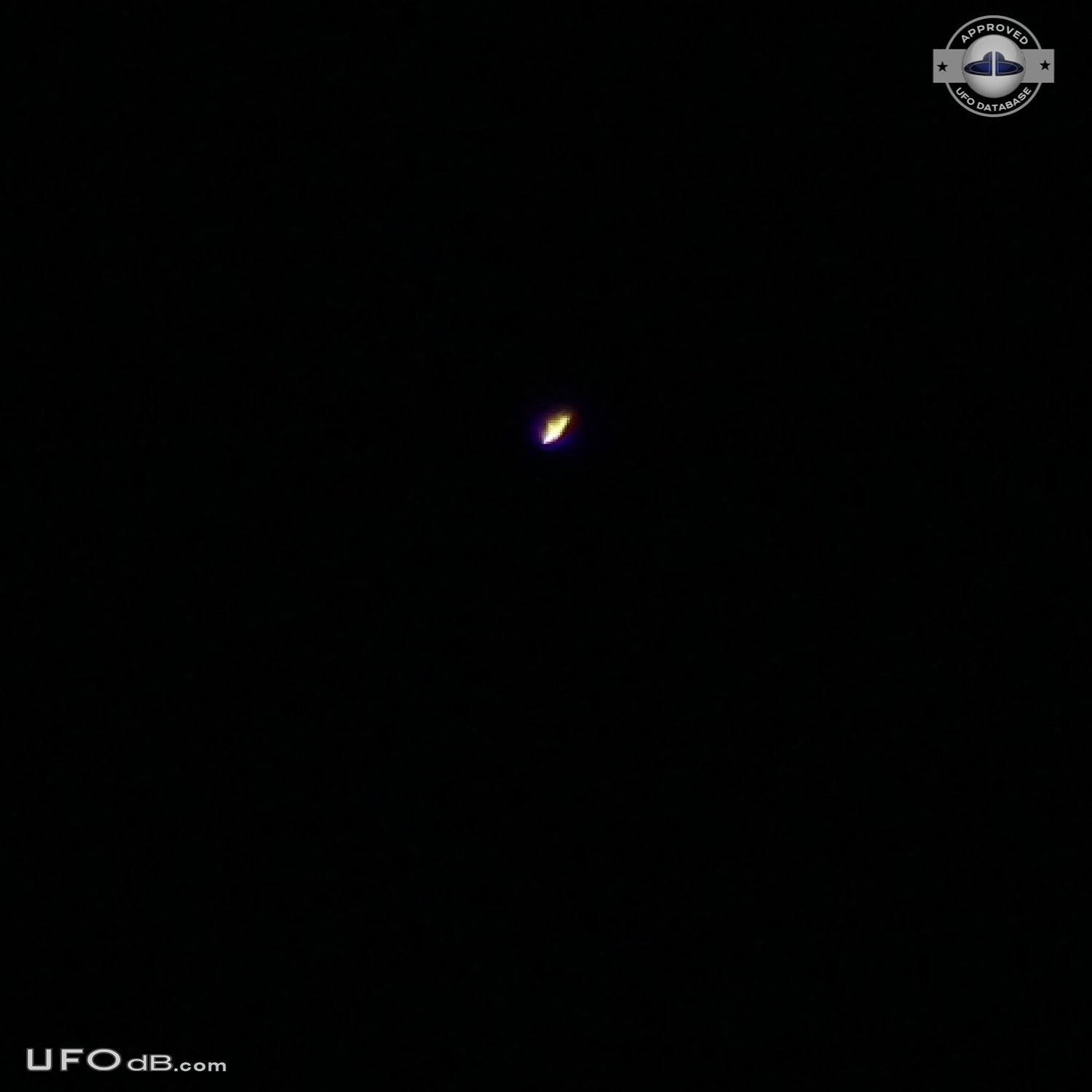 Bright mufti-colored flashing pulsating UFO on pictures - Florida 2012 UFO Picture #524-1