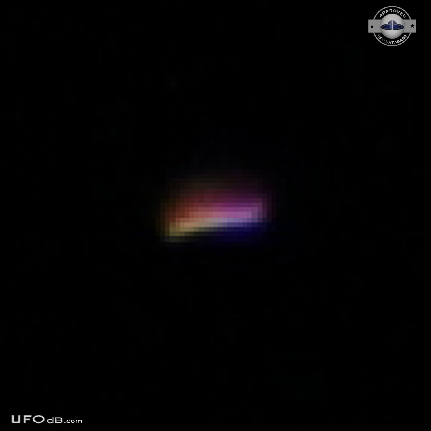 Bright mufti-colored flashing pulsating UFO on pictures - Florida 2012 UFO Picture #524-5