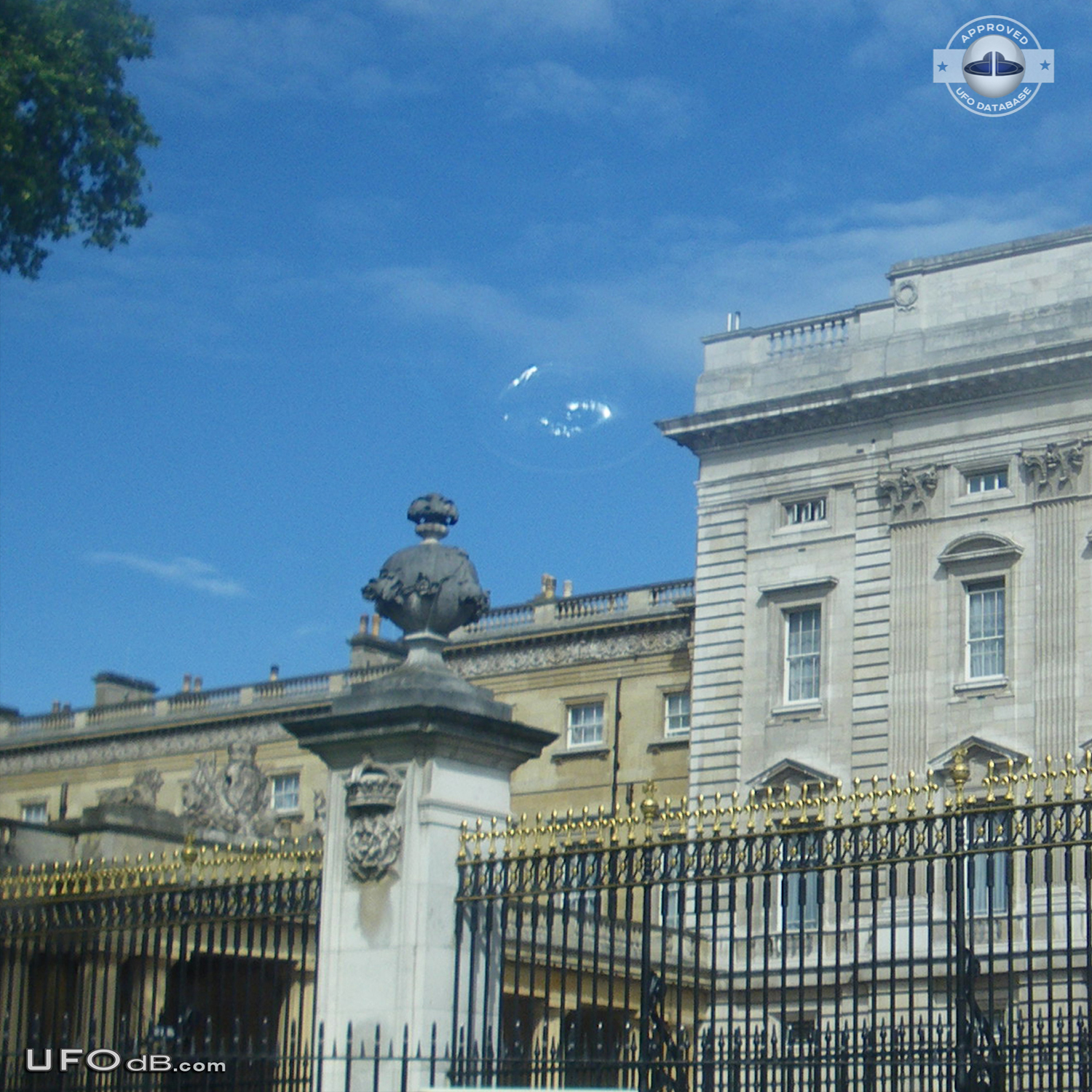 Strange ring UFO with clouds over Buckingham palace London UK 2012 UFO Picture #525-1