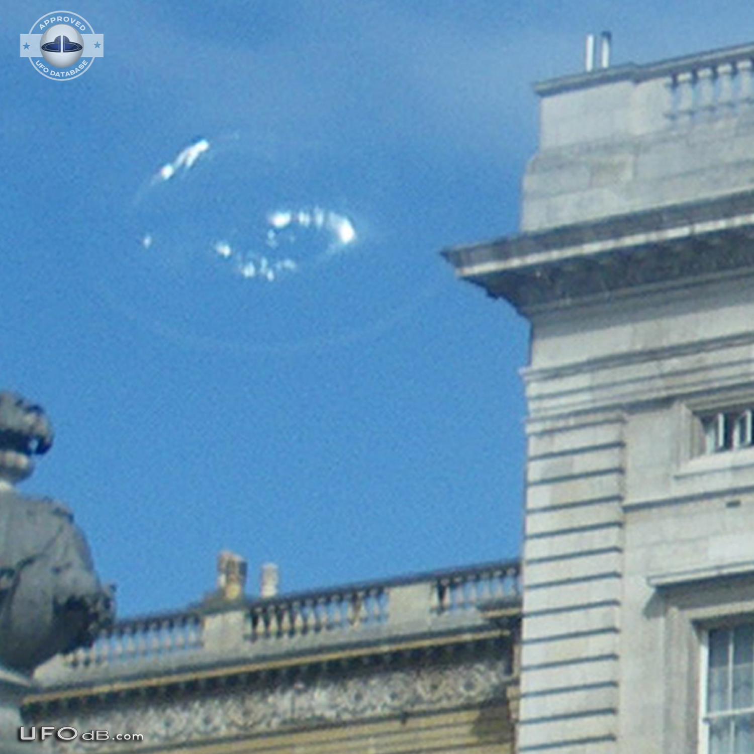 Strange ring UFO with clouds over Buckingham palace London UK 2012 UFO Picture #525-3