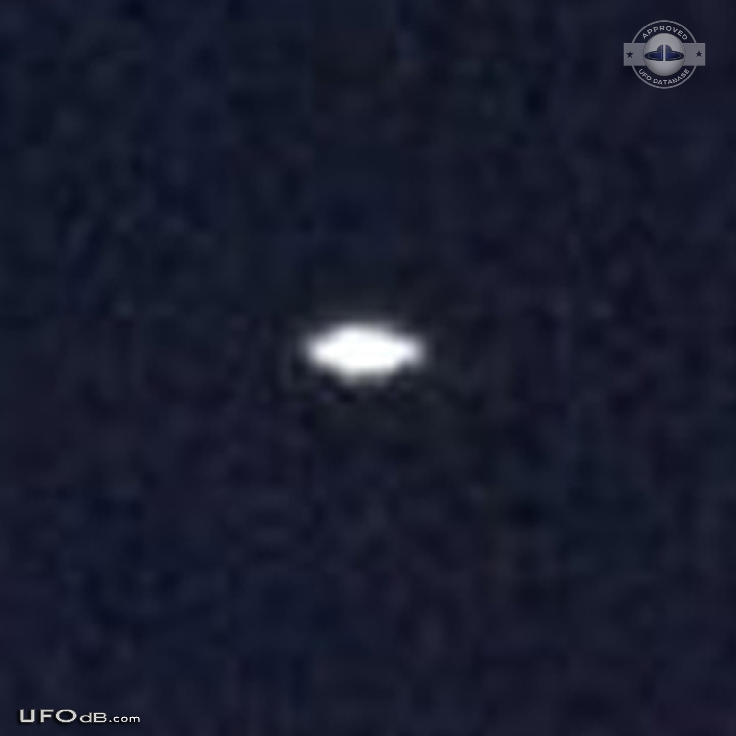 Saucer UFO picture seen over Euless Texas sent to TV station - 2013 UFO Picture #542-3