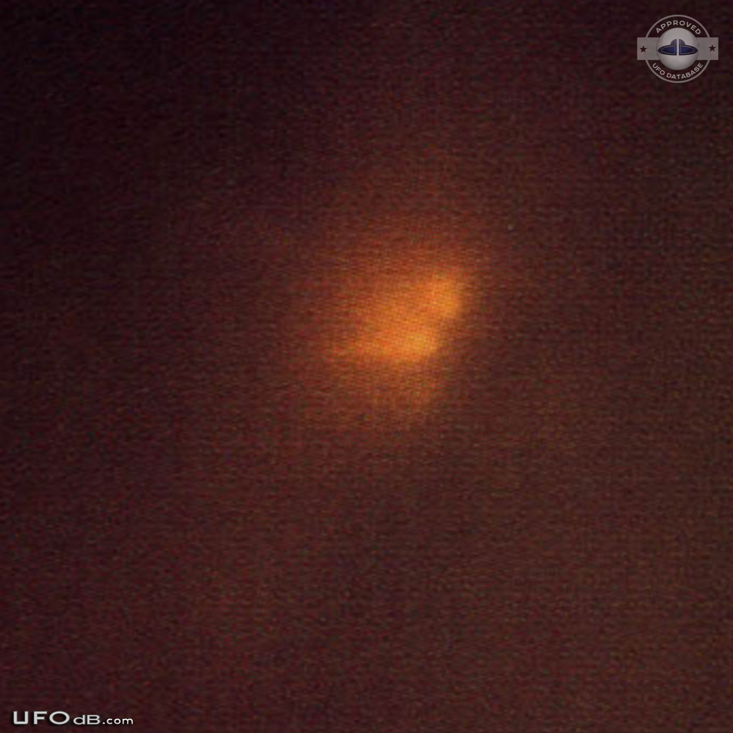Famous Montreal Canada mass ufo sighting of November 7 1990 UFO Picture #546-2