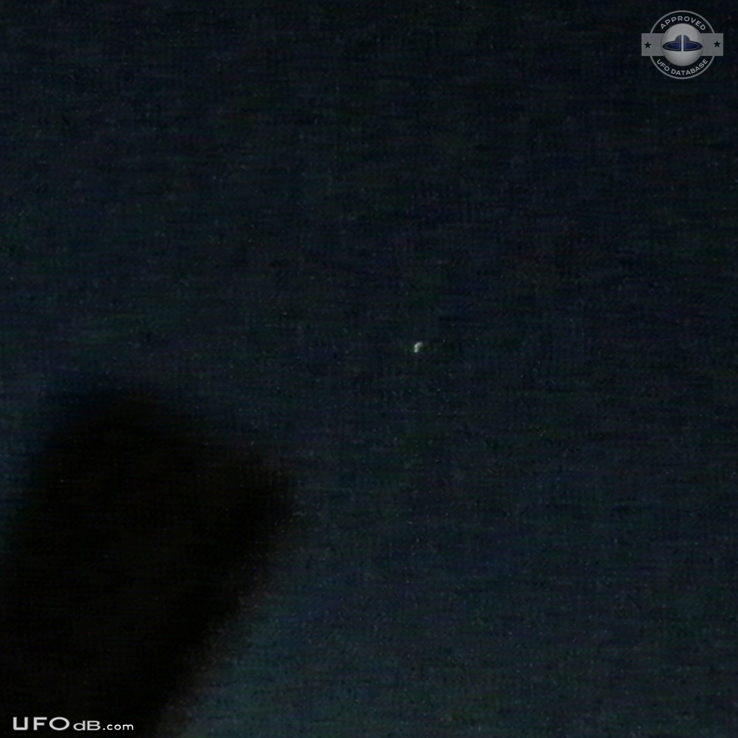 UFO Point of light with trail and colour variations Kvilletorp Sweden UFO Picture #549-3