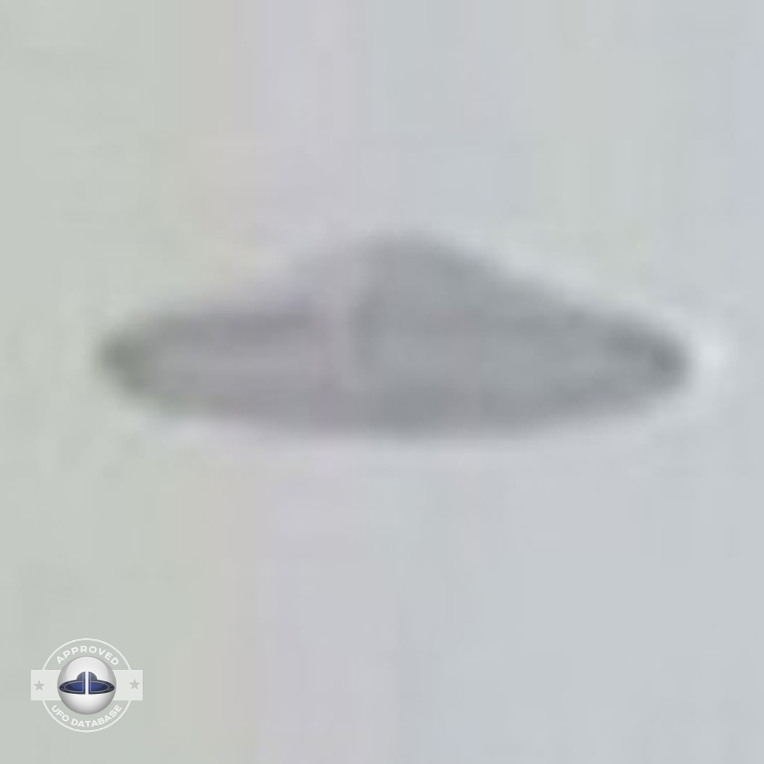 Mexico city August 6 1997 UFO Pictures from famous video (UFOdB.com) UFO Picture #55-5