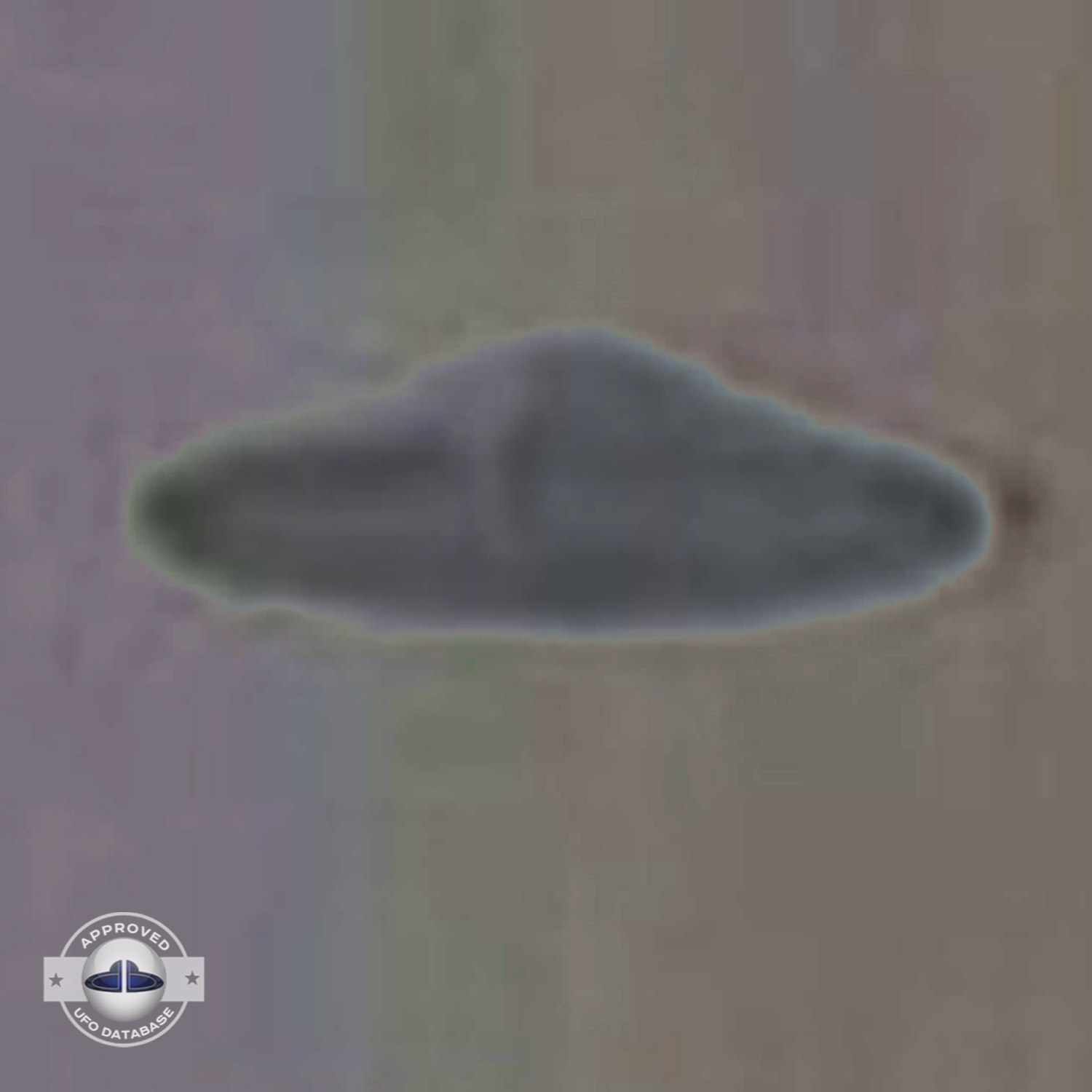 Mexico city August 6 1997 UFO Pictures from famous video (UFOdB.com) UFO Picture #55-7