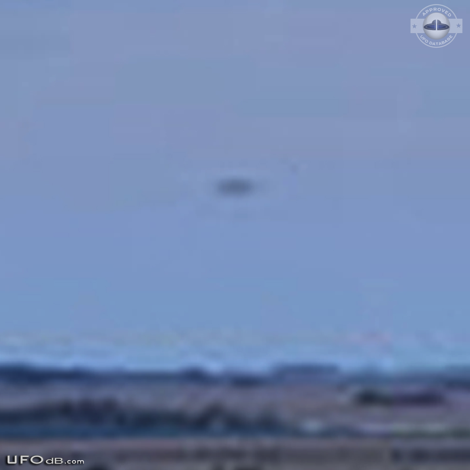 UFO picture showing Saucer in the distance in Suco, Cordoba, Argentina UFO Picture #555-4