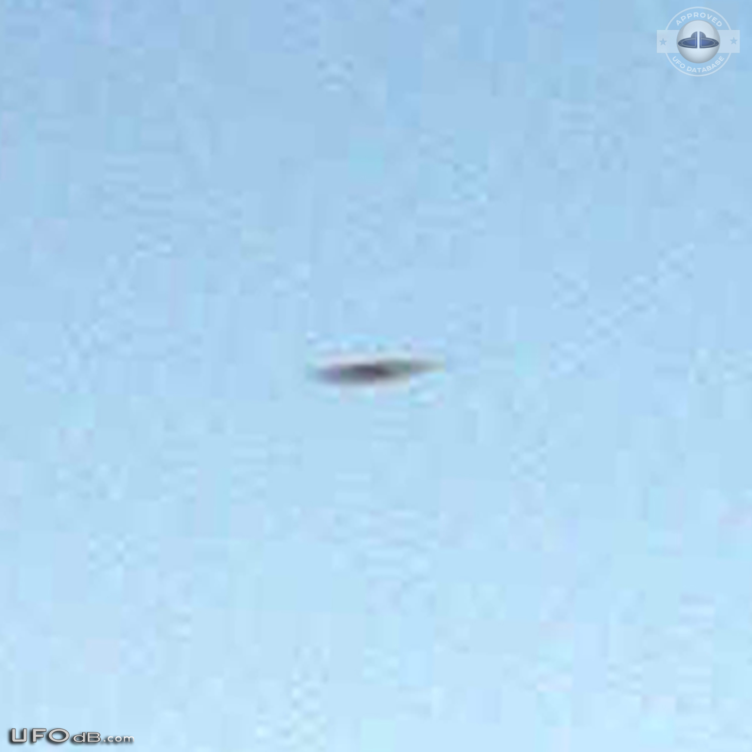 Panorama picture capture a UFO over Wireless Hill park Perth Australia UFO Picture #556-4