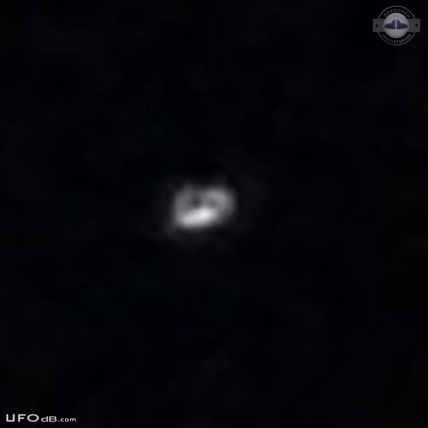 UFO with tentacles with reddish color seen over Magee, Mississipi 2014 UFO Picture #561-2