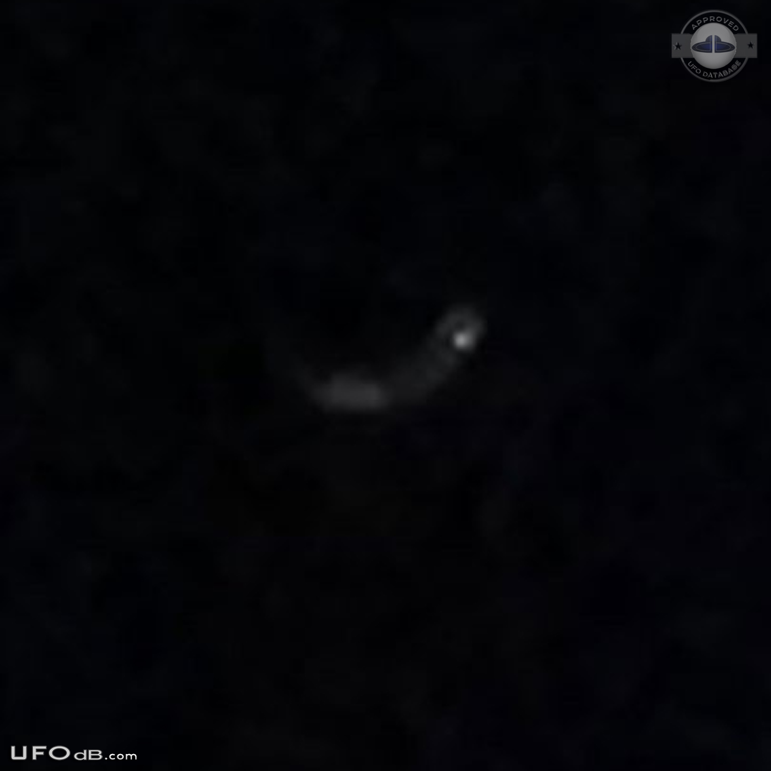 UFO with tentacles with reddish color seen over Magee, Mississipi 2014 UFO Picture #561-3