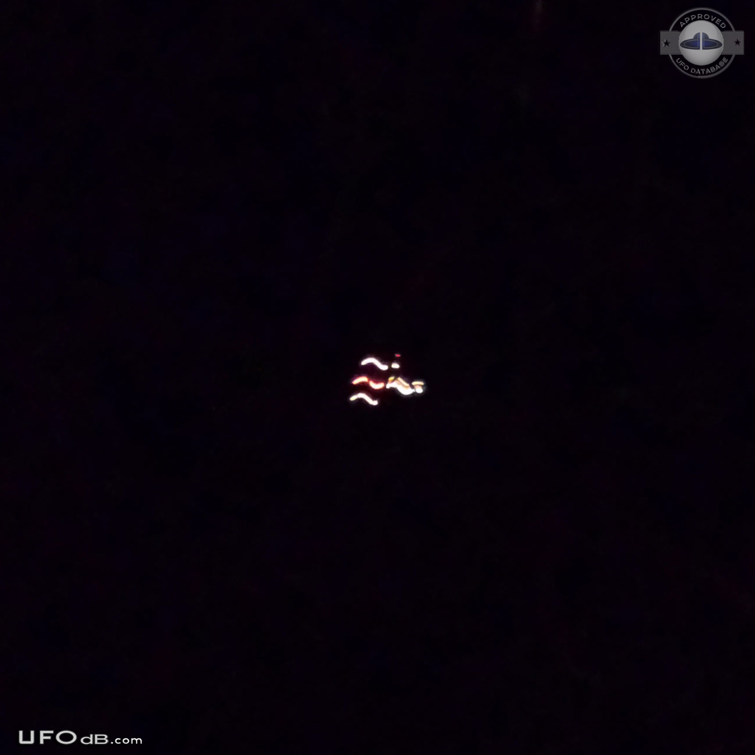 Strange object in the sky of Timmins Ontario Canada on January 22 2015 UFO Picture #581-5