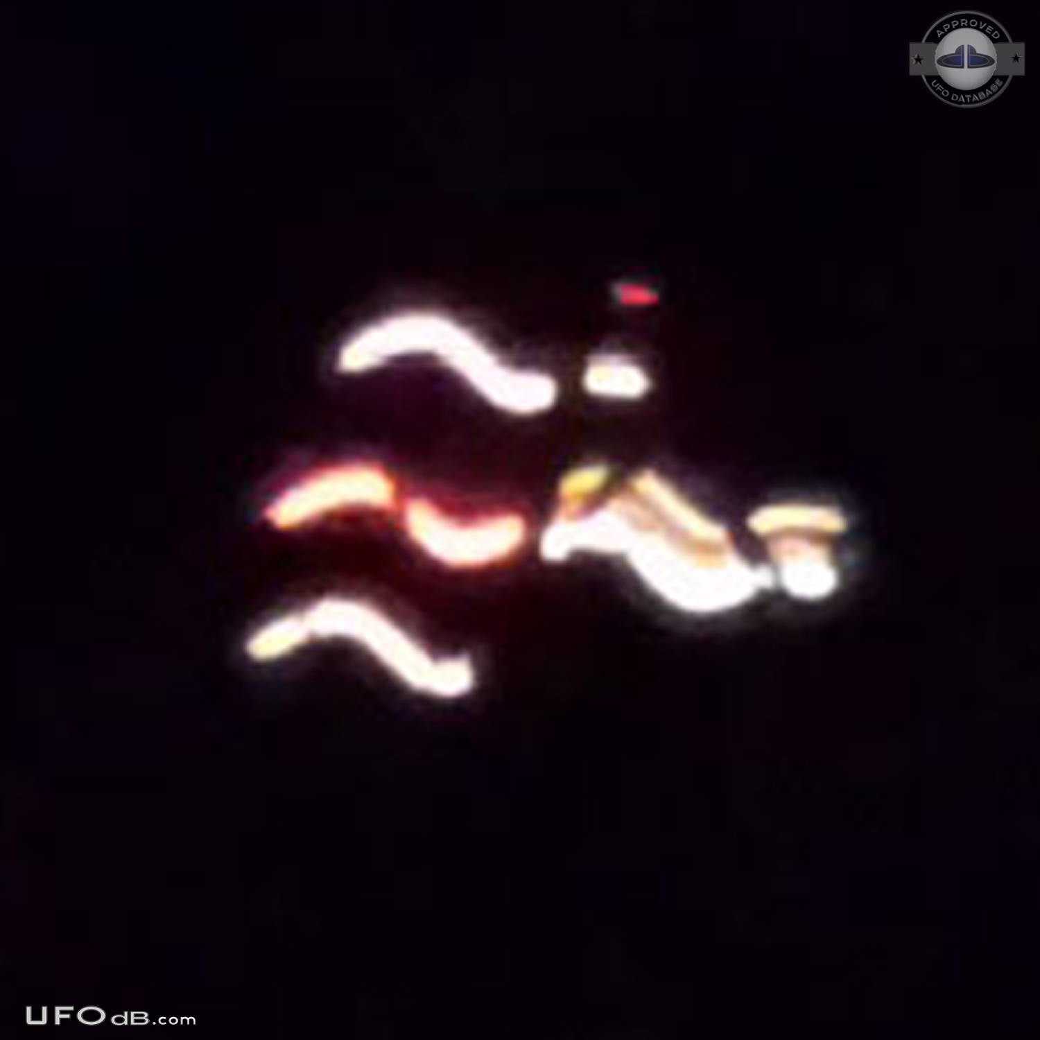 Strange object in the sky of Timmins Ontario Canada on January 22 2015 UFO Picture #581-7