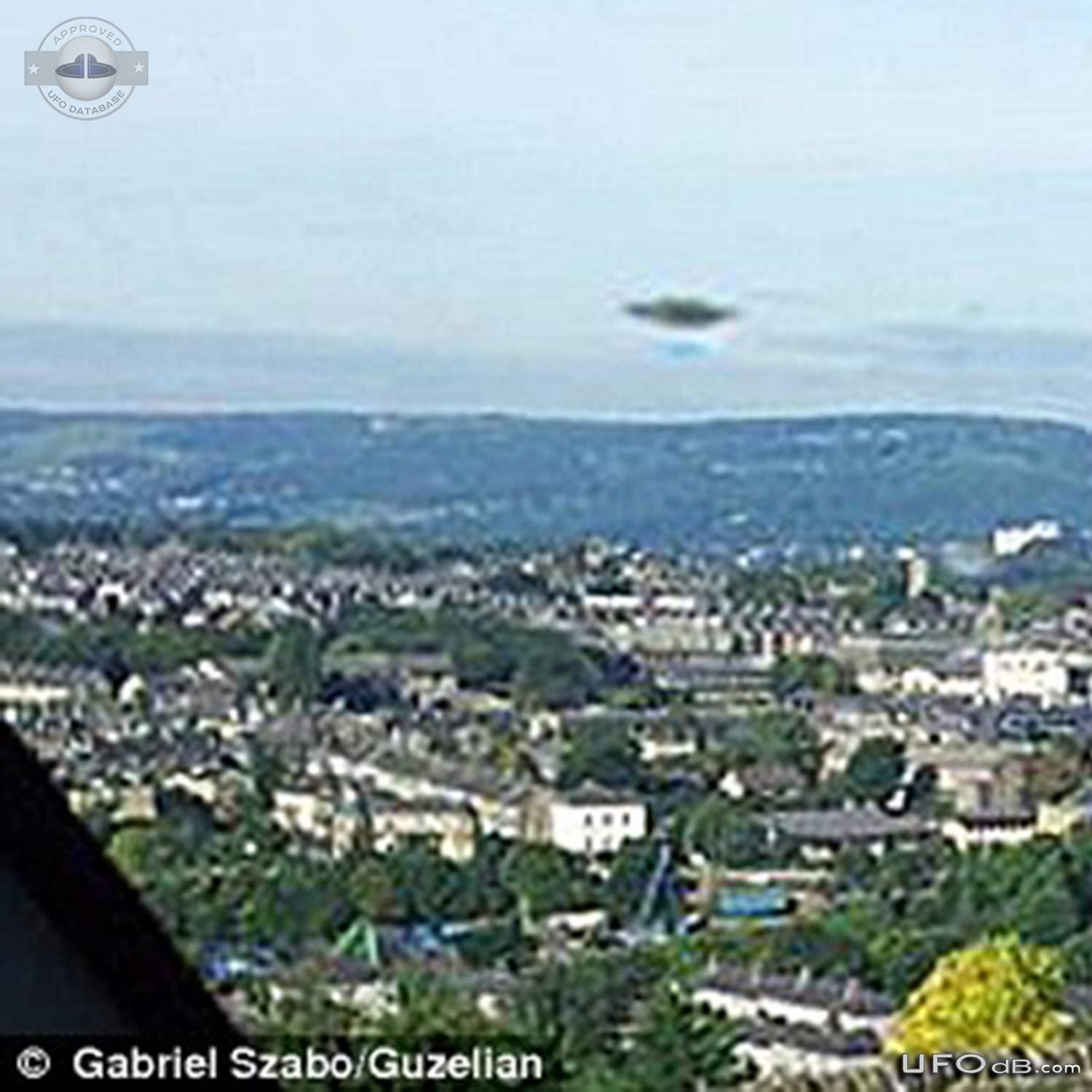 neighborhood picture captures UFO in Shipley west Yorkshire UK 2014 UFO Picture #586-3