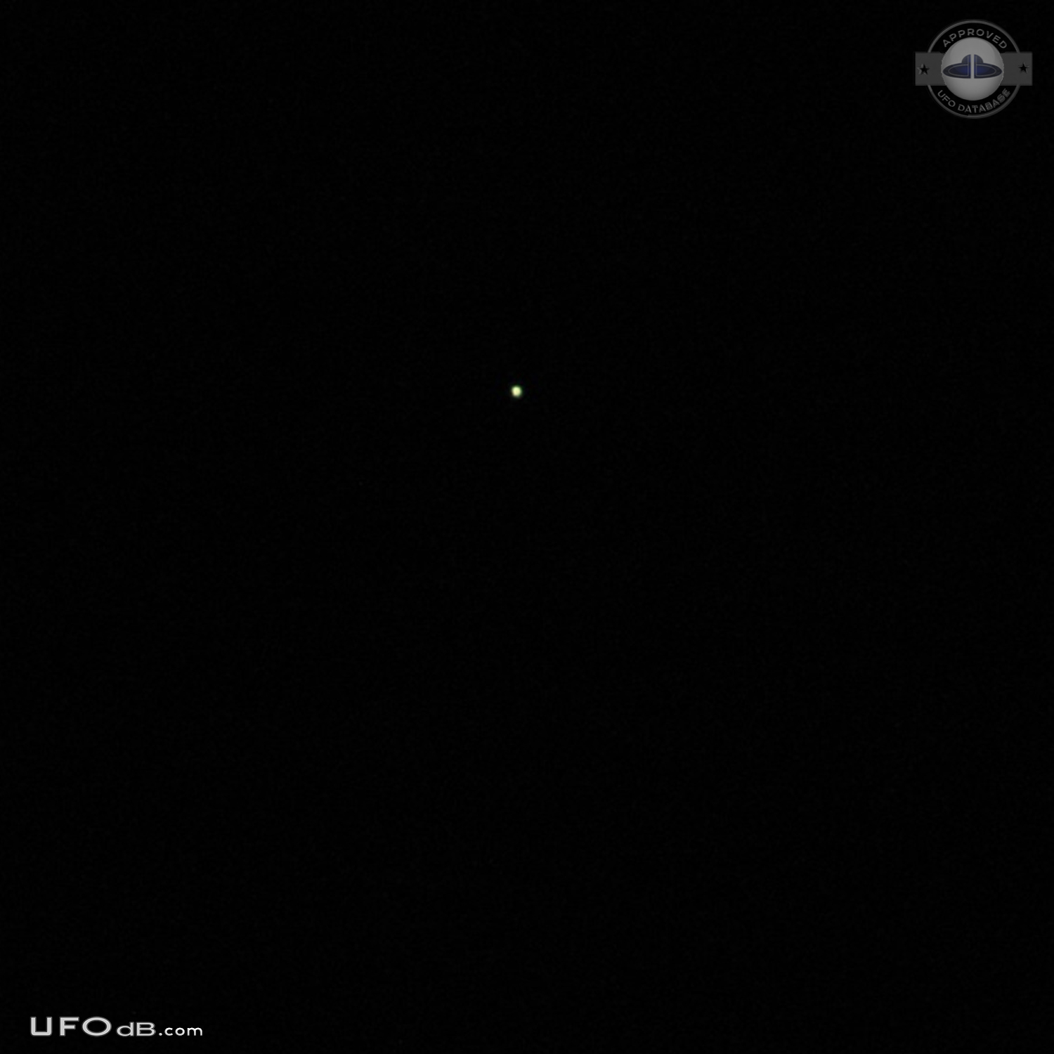 Very bright star UFO over Port Moresby, Papua New Guinea January 2015 UFO Picture #594-1