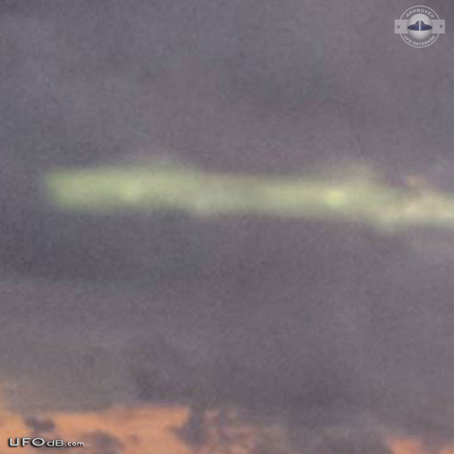 Strange UFO in the sky near Guantanamo prison, Cuba in 2015 UFO Picture #618-4