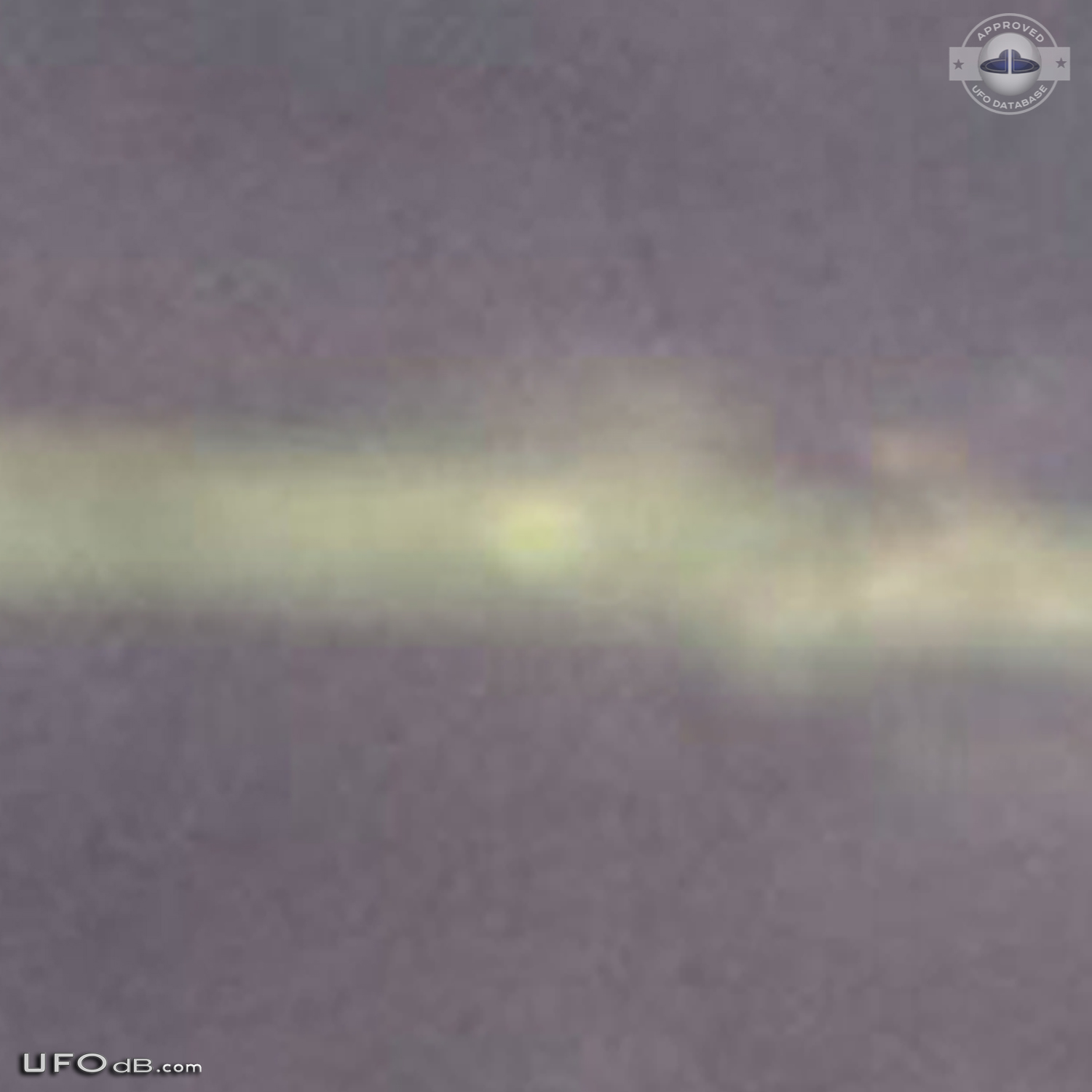 Strange UFO in the sky near Guantanamo prison, Cuba in 2015 UFO Picture #618-5