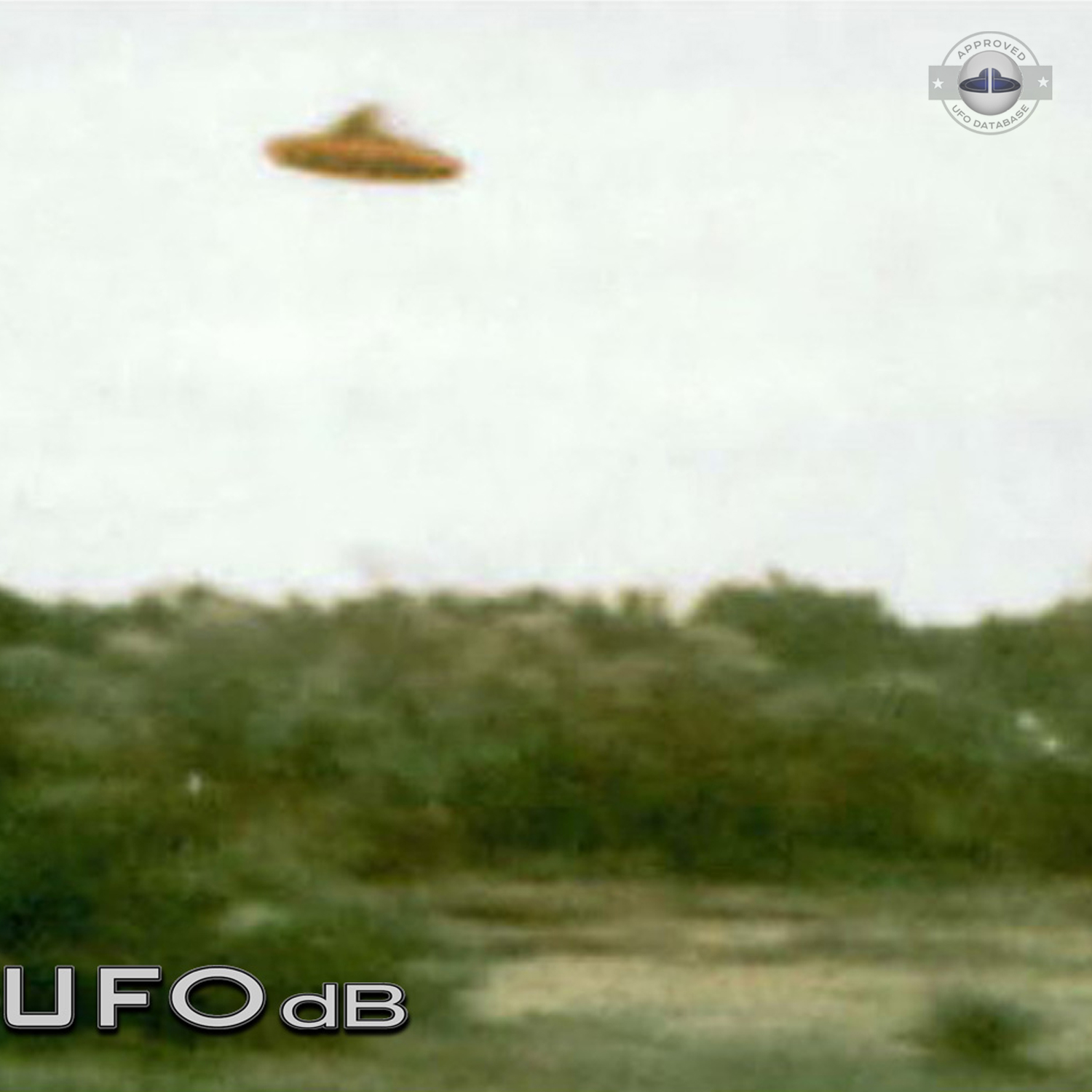 ufo picture was taken from a car ufo was few hundreds meters away UFO Picture #62-2